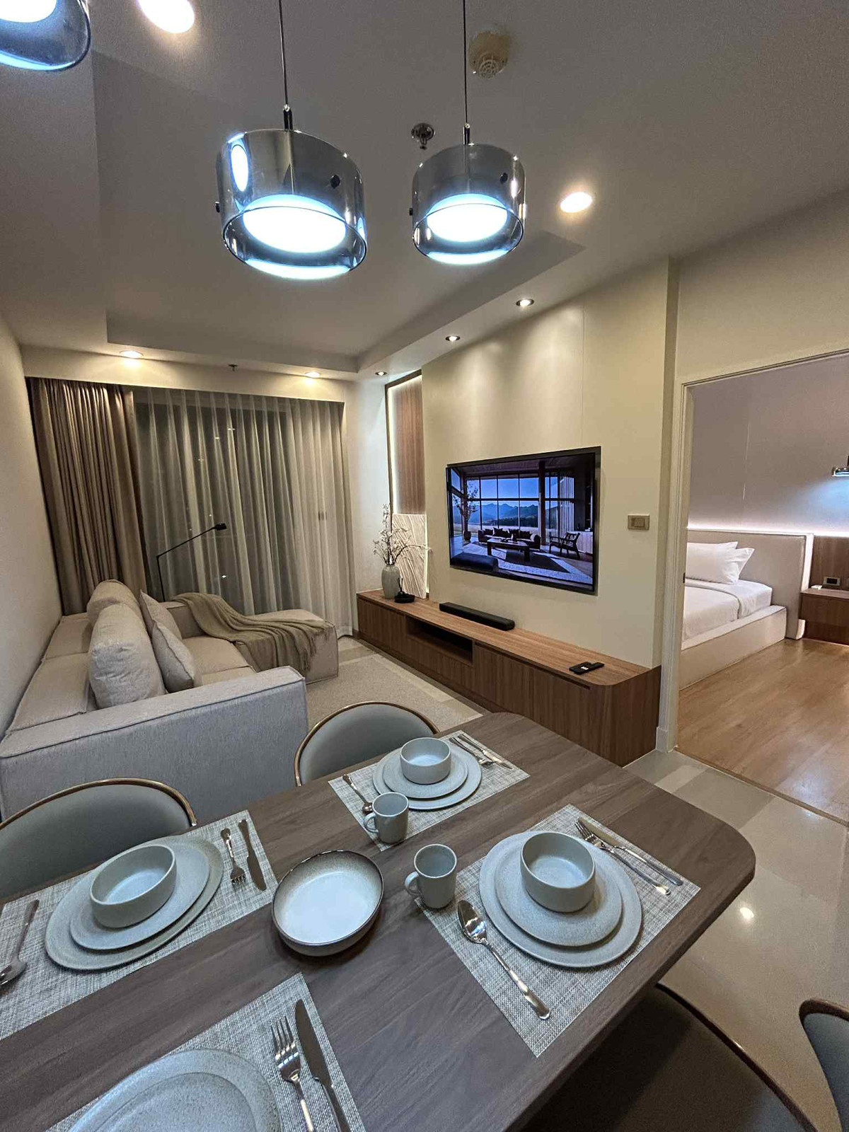 ให้เช่าคอนโดพระราม 9 เพชรบุรีตัดใหม่ RCA : 🔥(𝑹𝒆𝒏𝒕) 𝑺𝒖𝒑𝒂𝒍𝒂𝒊 𝑾𝒆𝒍𝒍𝒊𝒏𝒈𝒕𝒐𝒏 1 🔥 ศุภาลัย เวลลิงตัน 1 🔥