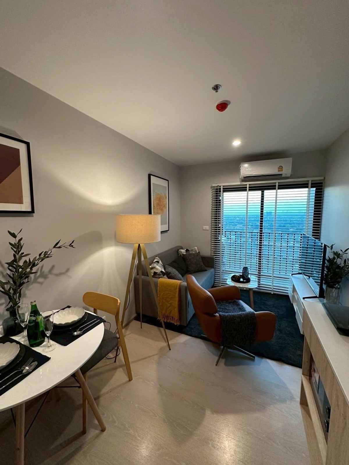 ให้เช่าคอนโดพัฒนาการ ศรีนครินทร์ : ให้เช่า ✨ Nue Noble Srinakarin - Lasalle ✨ เฟอร์นิเจอร์ และ เครื่องใช้ไฟฟ้าครบ ใกล้ MRT ศรีลาซาล