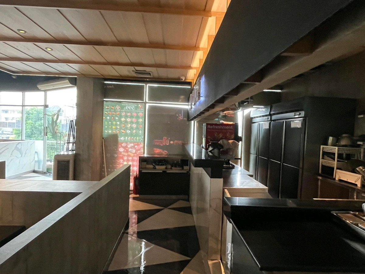 For LeaseholdRetail SpaceRamkhamhaeng, Hua Mak : Business Takeover at King Kong Branch – Lotus Town in Town | Large 184 SQM Space | 3-Year Lease | Strong Daily Foot Traffic