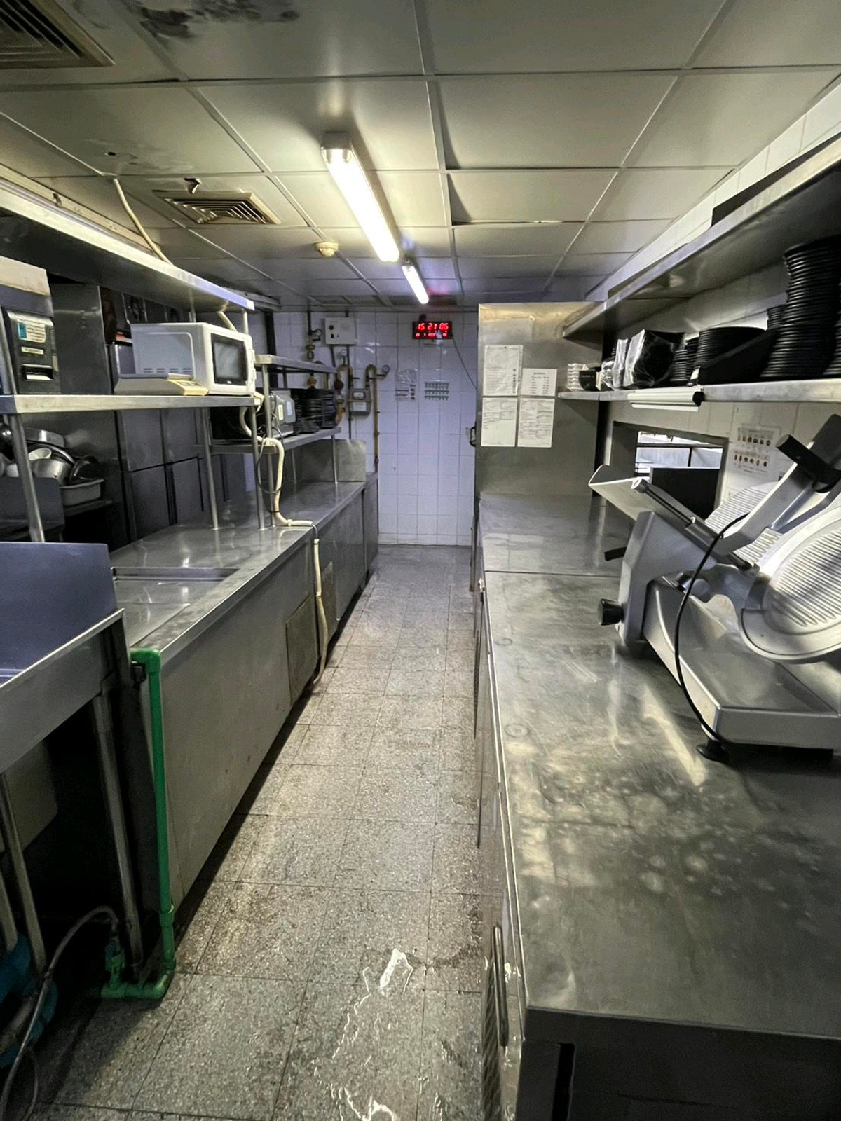 For LeaseholdRetail SpaceRamkhamhaeng, Hua Mak : Business Takeover at King Kong Branch – Lotus Town in Town | Large 184 SQM Space | 3-Year Lease | Strong Daily Foot Traffic