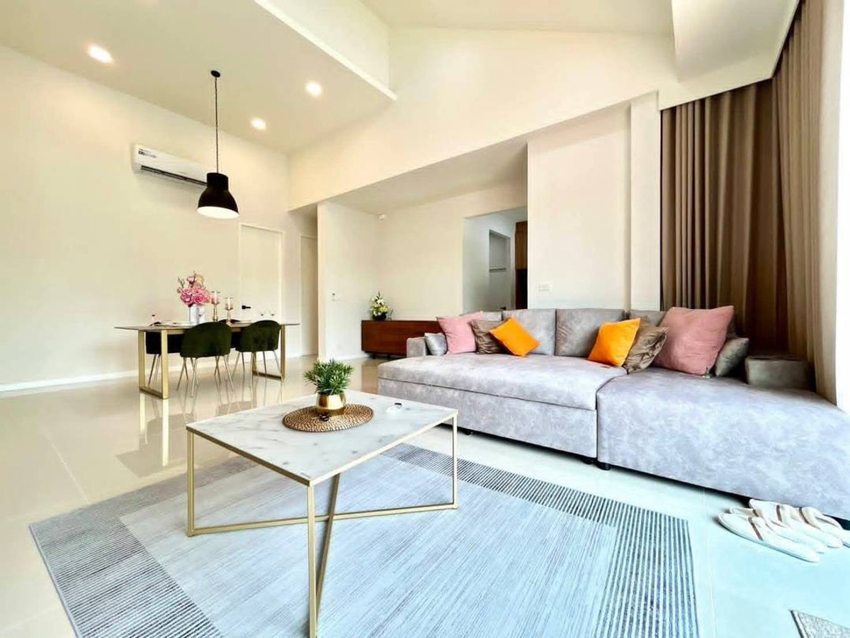 ขายบ้านพัทยา บางแสน ชลบุรี สัตหีบ : บ้านเดี่ยว ห้วยใหญ่ ซอย 1 / 4 ห้องนอน (ขาย), Detached House Huai Yai Soi 1 / 4 Bedrooms (FOR SALE) AM007