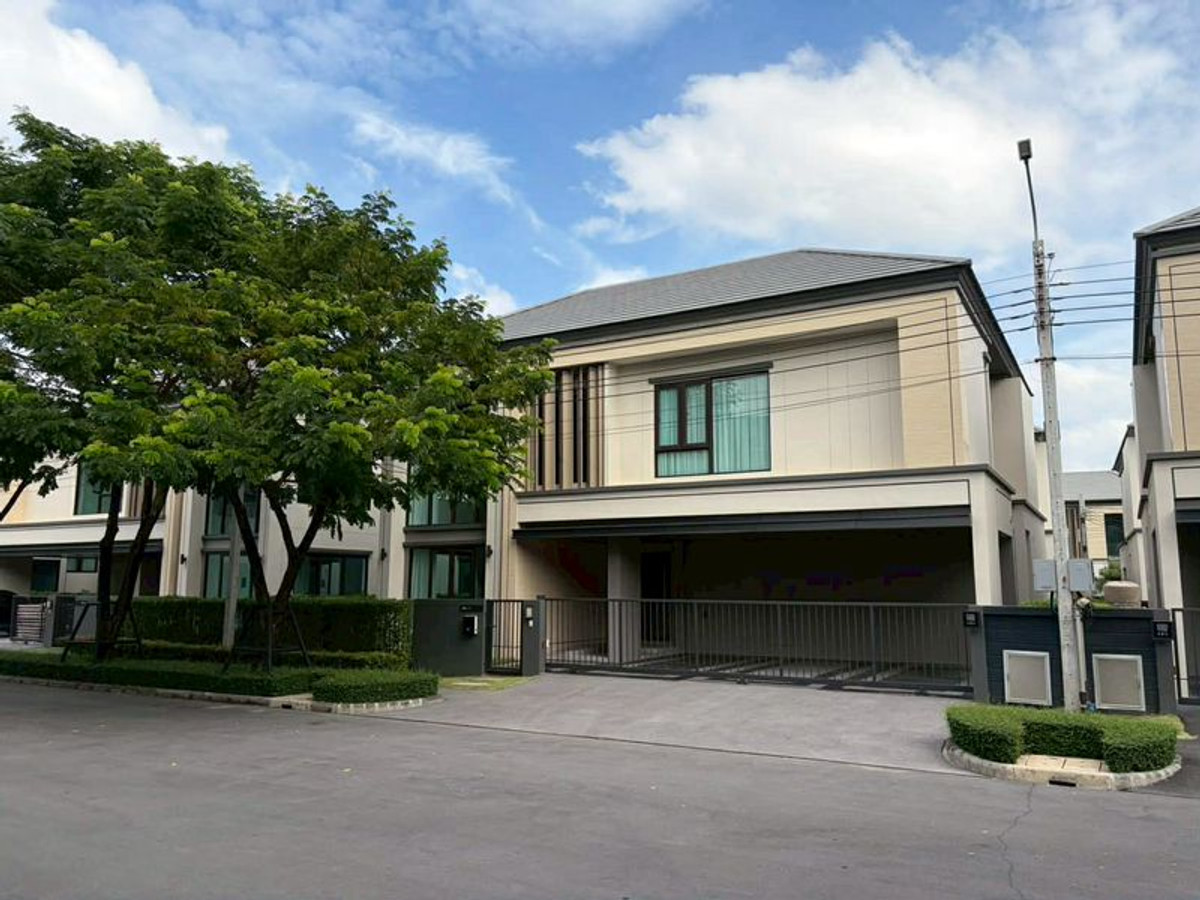 For RentHouseBangna, Bearing, Lasalle : Luxury house for rent in Bangna area, VIVALDI BANGNA - 4 bedrooms, fully furnished, pets allowed. near shopping mall Ready to move in