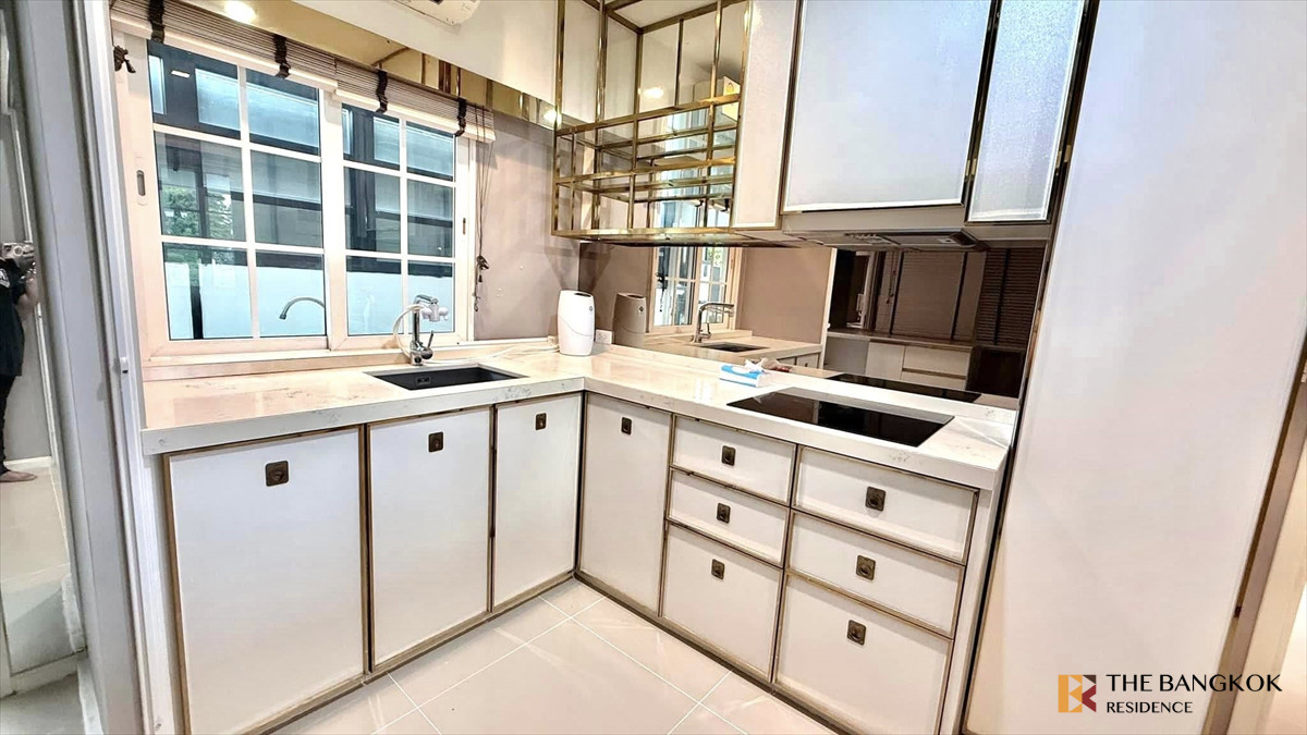 ขายบ้านเกษตร นวมินทร์ ลาดปลาเค้า : Grandio ลาดพร้าว–เกษตรนวมินทร์ | บ้านตัวอย่างแต่งครบ แปลงมุมติดสวน | 264 ตร.ม. พร้อมเฟอร์นิเจอร์เข้าอยู่ทันที