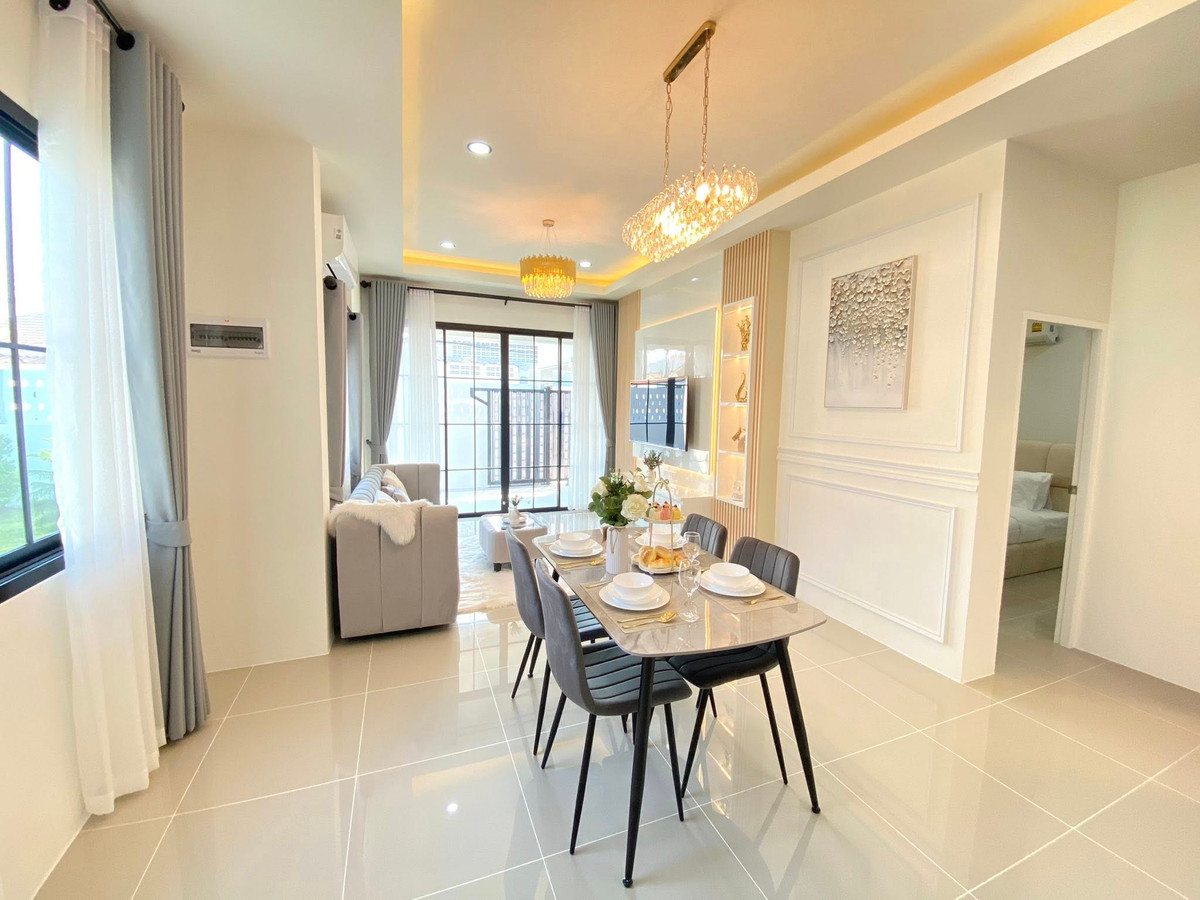 ขายบ้านพัทยา บางแสน ชลบุรี สัตหีบ : บ้านปัณณธร 3 / 3 ห้องนอน (ขาย), Baan Pannathon 3 / 3 Bedrooms (FOR SALE) BEWN021