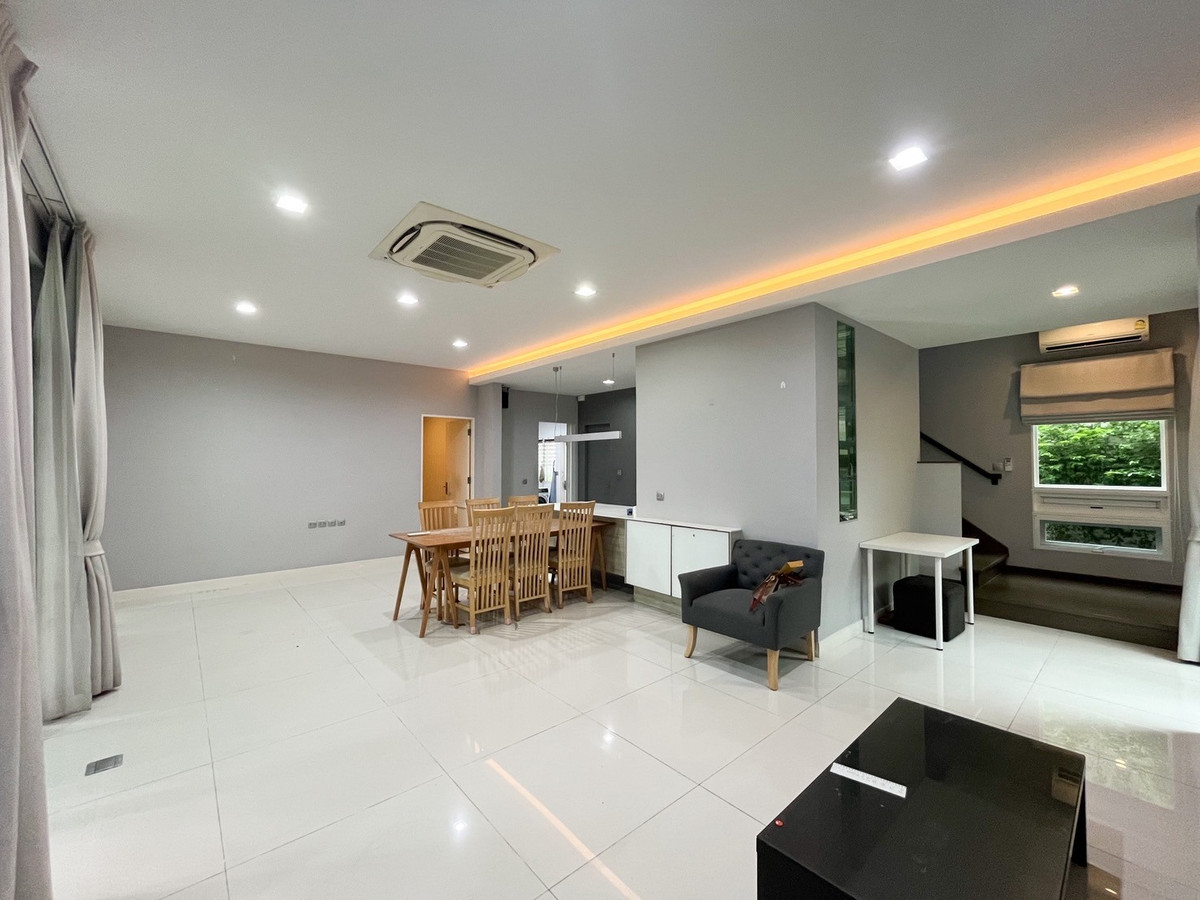 ให้เช่าบ้านบางนา แบริ่ง ลาซาล : ให้เช่า มัณฑนา 2 บางนา กม.7 ใกล้เมกาบางนา เฟอร์ฯ ครบ หลังใหญ่ น่าอยู่มาก