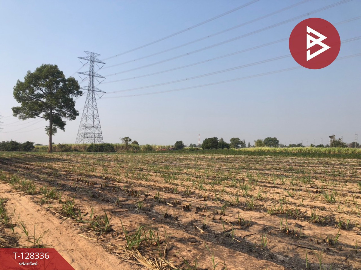 For SaleLandChaiyaphum : Land for sale, already filled in, area 4 rai 3 ngan 25.6 square wah, Ban Khwao, Chaiyaphum, next to a 4-lane road.