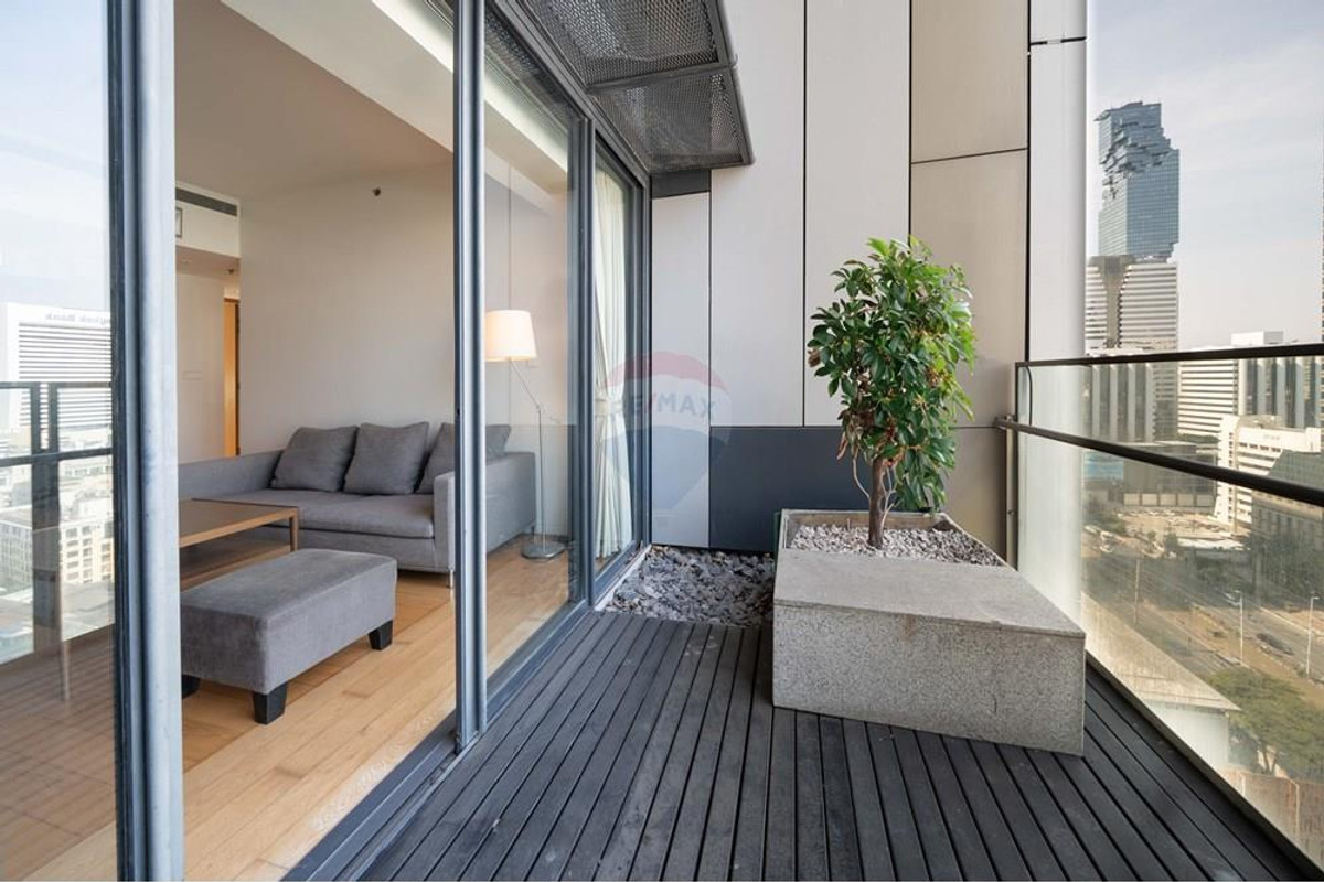 ขายคอนโดสาทร นราธิวาส : Best Price in the building! 2Bedrooms at The Met Sathorn