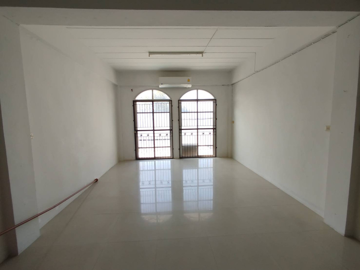 ขายอาคารพาณิชย์นนทบุรี บางใหญ่ บางบัวทอง : ขายอาคารพาณิชย์ ติดถนนบ้านกล้วย - ไทรน้อย 22 ตรว.