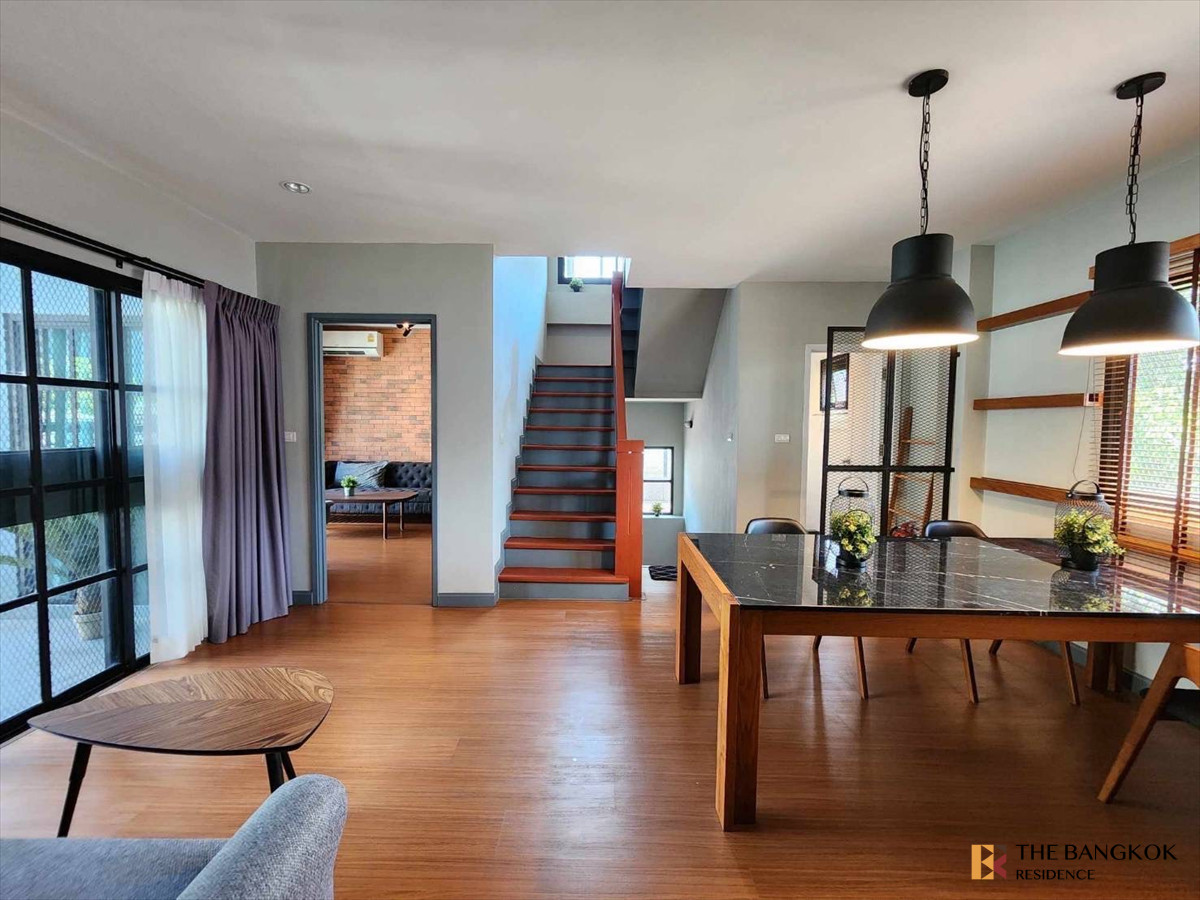 For SaleHouseSukhumvit, Asoke, Thonglor : House Area Sukhumvit 36 | New York–Inspired 3-Storey Luxury Home | 389 sqm | 5 Bedrooms | Private Rooftop Garden