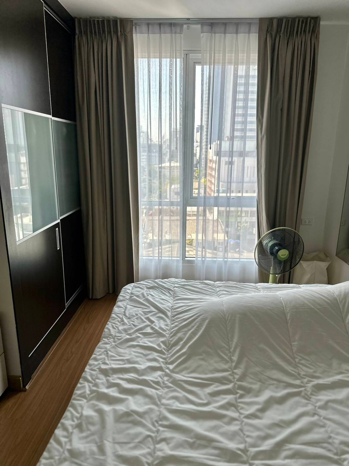 ให้เช่าคอนโดราชเทวี พญาไท : ให้เช่าคอนโด The Complete ราชปรารภ ใกล้ BTS อนุสาวรีย์ชัยสมรภูมิ ชั้น 9 ตึก A เนื้อที่ 55 ตารางเมตร 2 ห้องนอน ถนนราชปรารภ แขวงพญาไท เขตราชเทวี กรุงเทพมหานคร