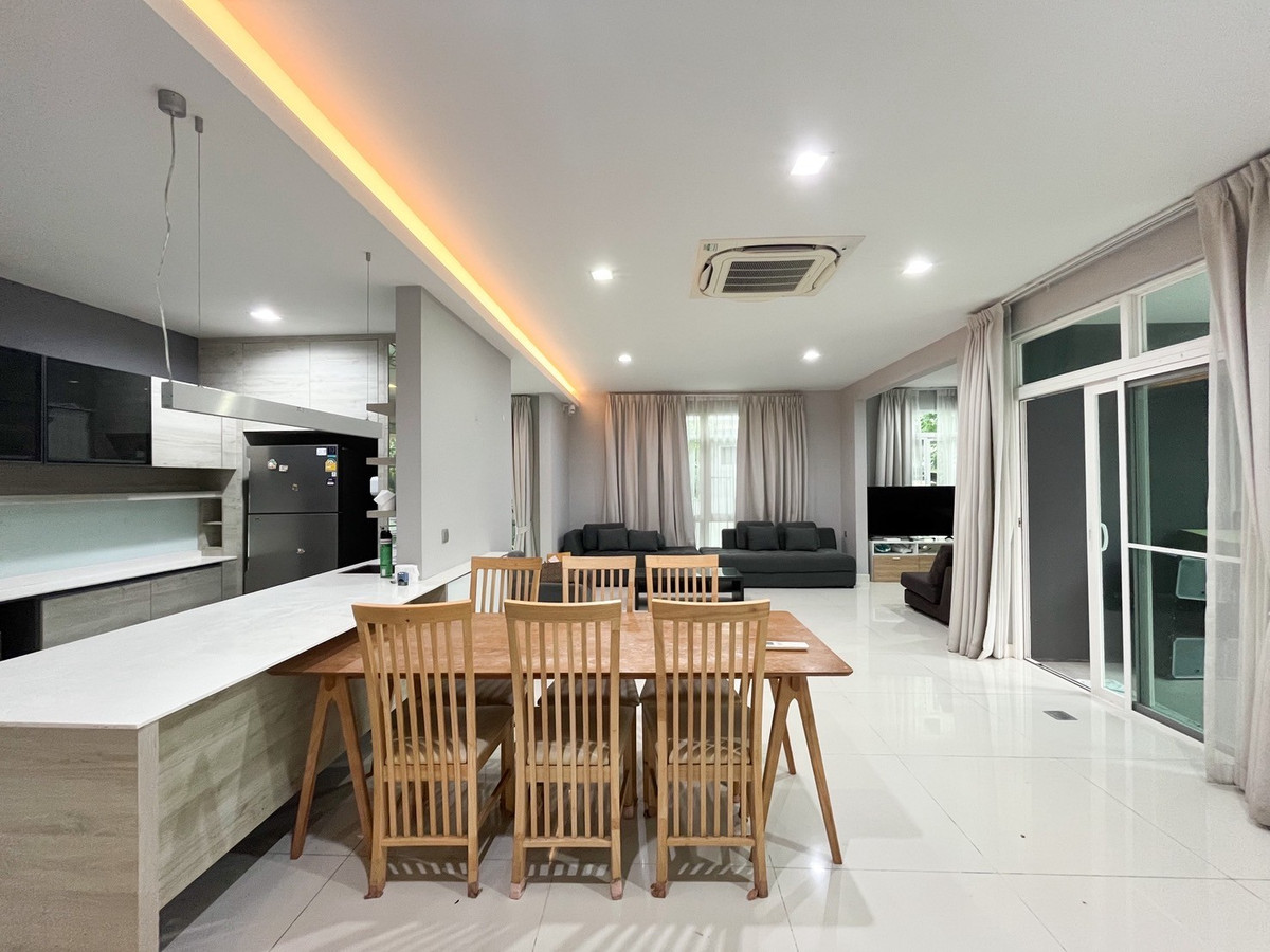 ให้เช่าบ้านบางนา แบริ่ง ลาซาล : ให้เช่า มัณฑนา 2 บางนา กม.7 ใกล้เมกาบางนา เฟอร์ฯ ครบ หลังใหญ่ น่าอยู่มาก