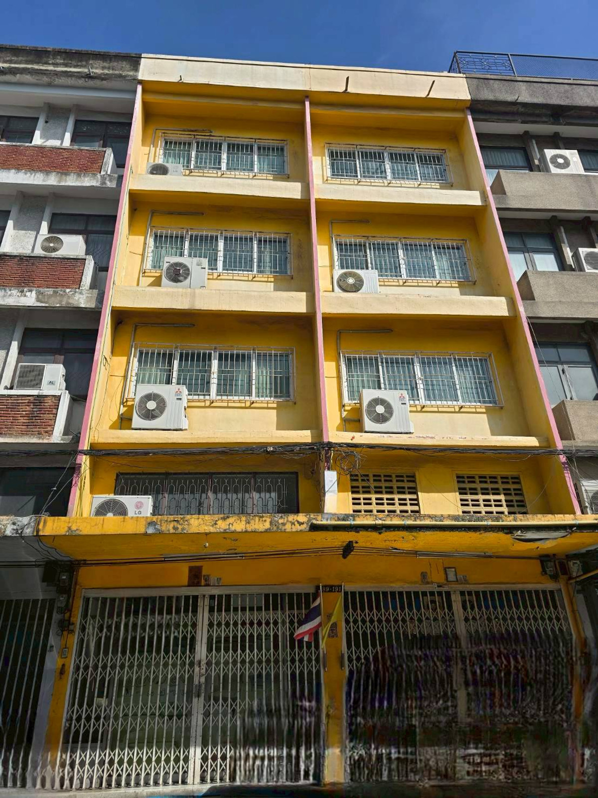 อาคารพาณิชย์สุขุมวิท อโศก ทองหล่อ : ขาย/ให้เช่าอาคารพาณิชย์ 2คูหา ทำเลสวยเข้าออกหลายทาง เอกมัย สุขุมวิท71 เหมาะทำโฮสเทล (N.1912)