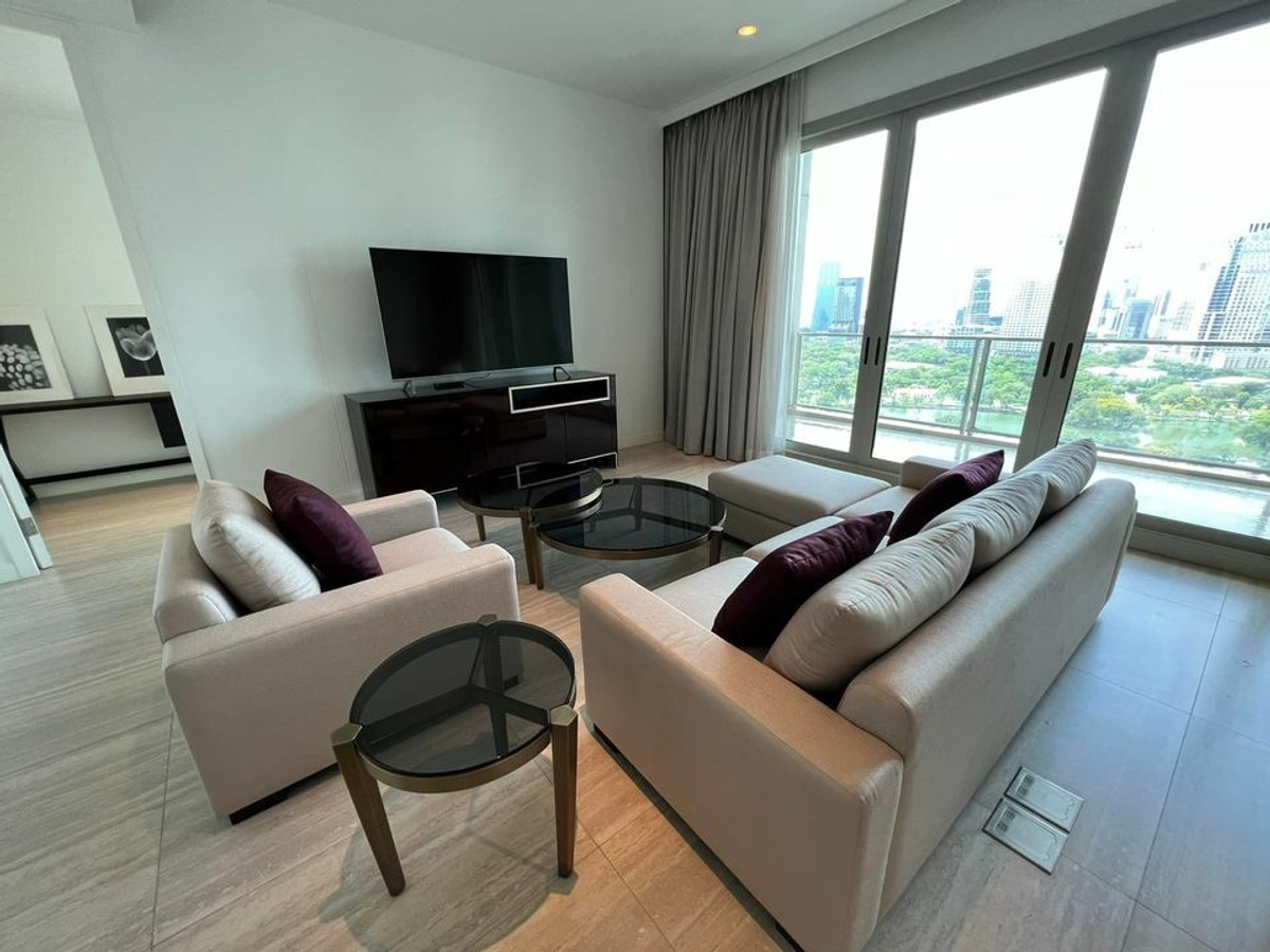 For RentCondoWitthayu, Chidlom, Langsuan, Ploenchit : 185 Rajadamri - 4 Bedrooms for RENT