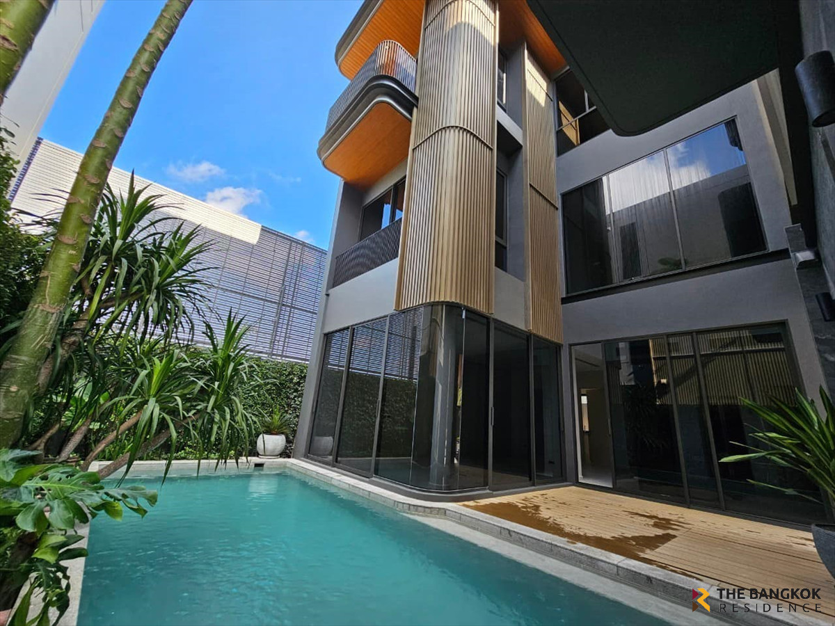 ขายบ้านพระราม 9 เพชรบุรีตัดใหม่ RCA : บูก้าน พระราม 9-เหม่งจ๋าย บ้านลักชัวรี 3 ชั้น มีลิฟต์ + สระว่ายน้ำส่วนตัว | Rare Unit เพียง 8 หลัง พร้อมอยู่