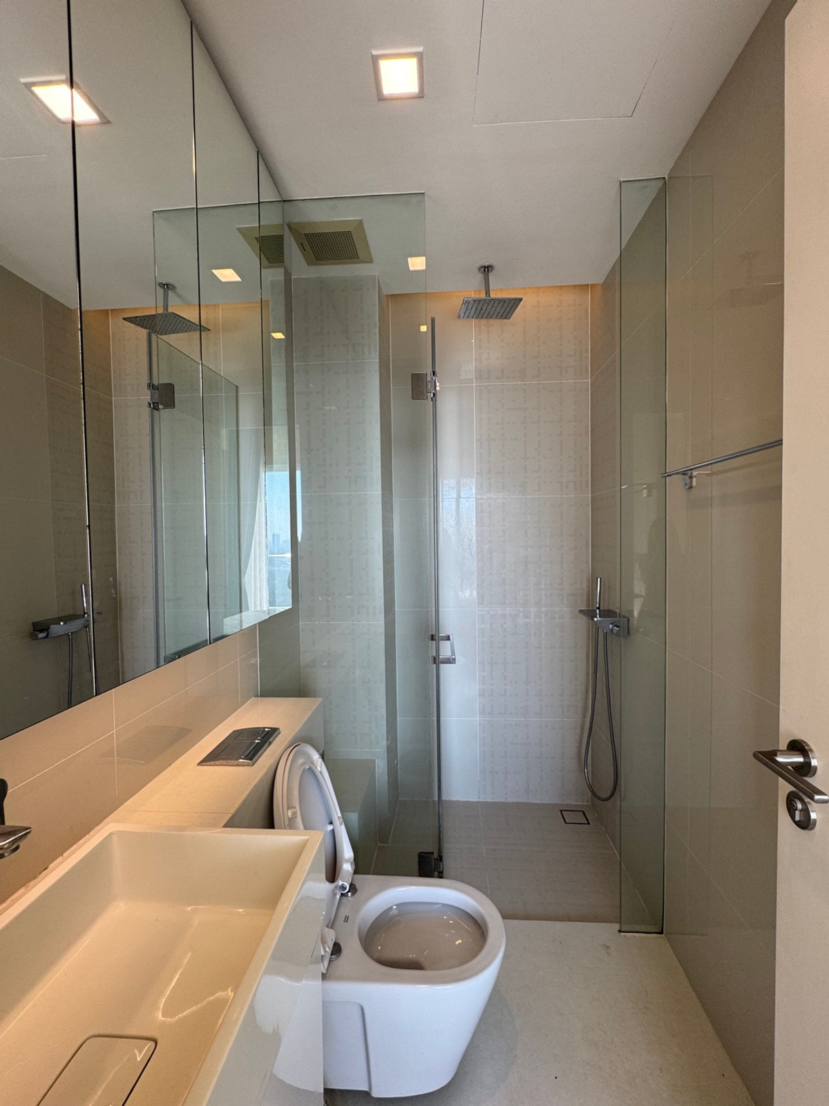 For RentCondoLadprao, Central Ladprao : For rent 📍 The Saint Residences 📍 Fully furnished and equipped, near BTS Ha Yaek Lat Phrao