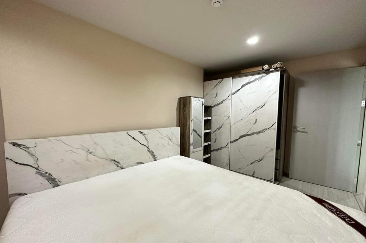 For SaleCondoLadprao, Central Ladprao : 🔥 For Sale !! high floor 15++, East Facing!! 🔥 Code C20230700681..........Life Ladprao, 1 bedroom, 1 bathroom, furnished, Special Deal!!📣📣