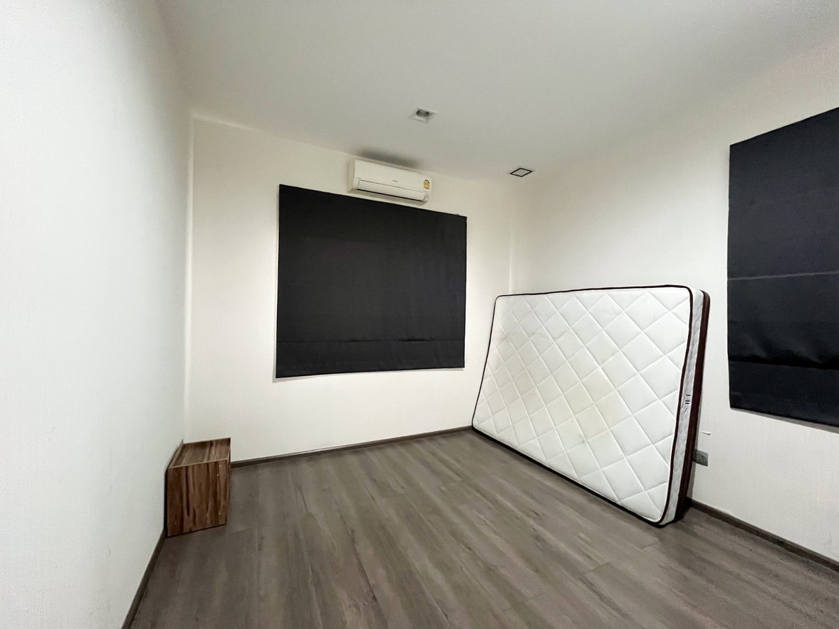 ให้เช่าบ้านบางนา แบริ่ง ลาซาล : ให้เช่า มัณฑนา 2 บางนา กม.7 ใกล้เมกาบางนา เฟอร์ฯ ครบ หลังใหญ่ น่าอยู่มาก