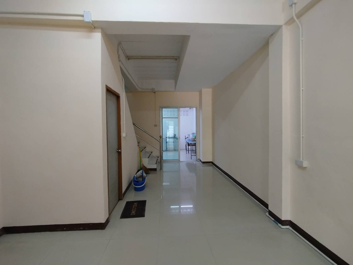 ขายอาคารพาณิชย์นนทบุรี บางใหญ่ บางบัวทอง : ขายอาคารพาณิชย์ ติดถนนบ้านกล้วย - ไทรน้อย 22 ตรว.