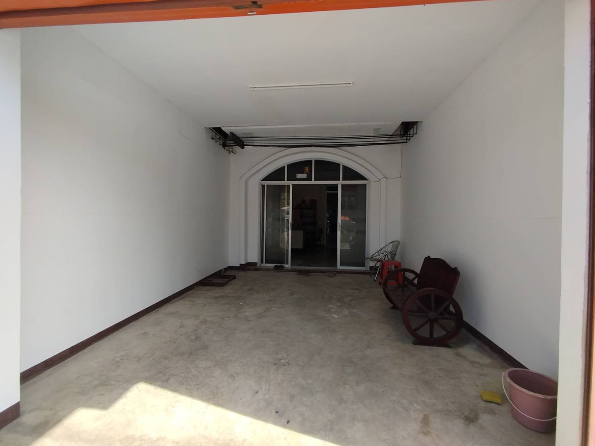 ขายอาคารพาณิชย์นนทบุรี บางใหญ่ บางบัวทอง : ขายอาคารพาณิชย์ ติดถนนบ้านกล้วย - ไทรน้อย 22 ตรว.