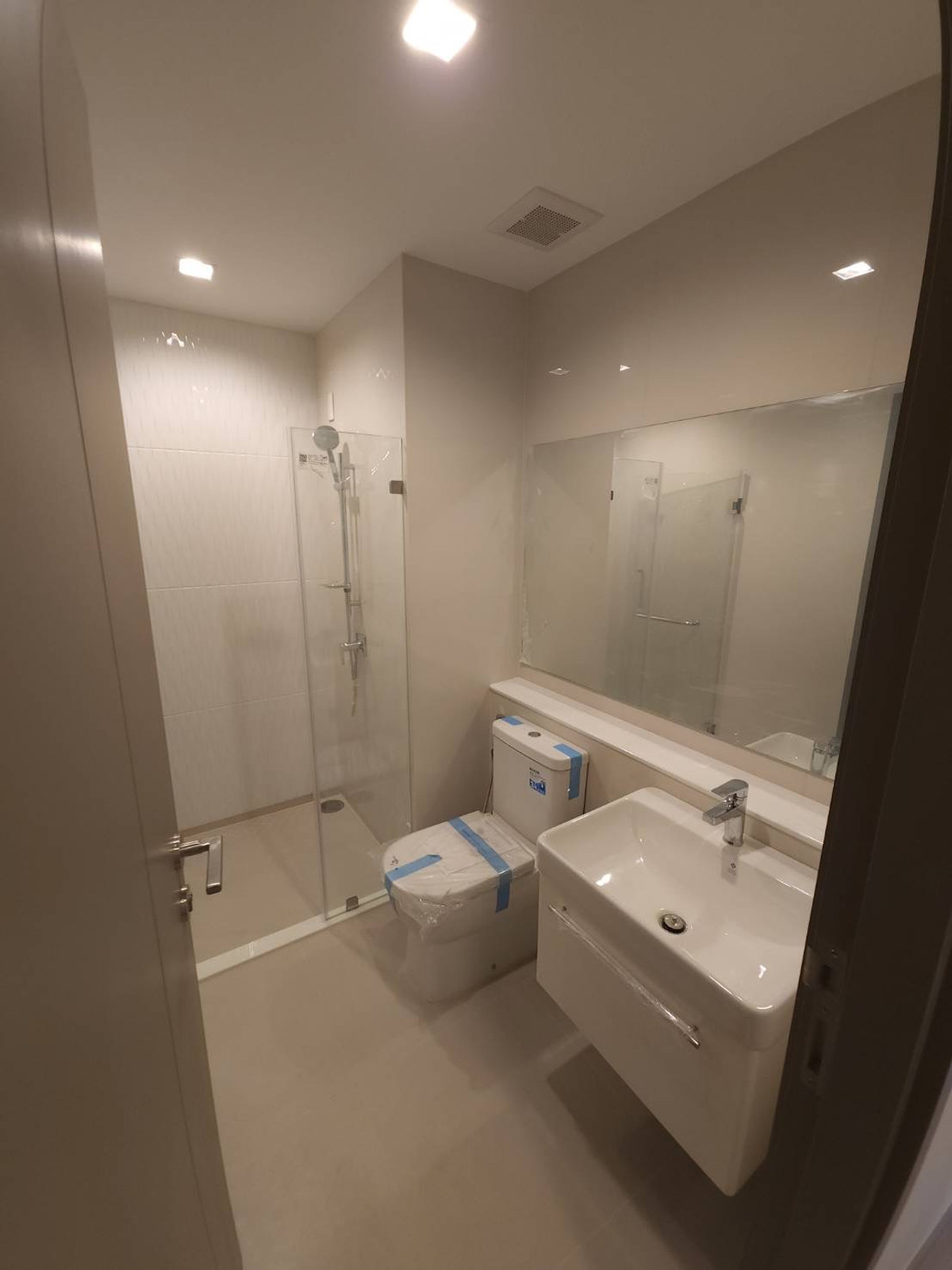 ขายคอนโดพระราม 9 เพชรบุรีตัดใหม่ RCA : Life Asoke Hype / 2 Bedrooms (FOR SALE), ไลฟ์ อโศก ไฮป์ / 2 ห้องนอน (ขาย) TARN124