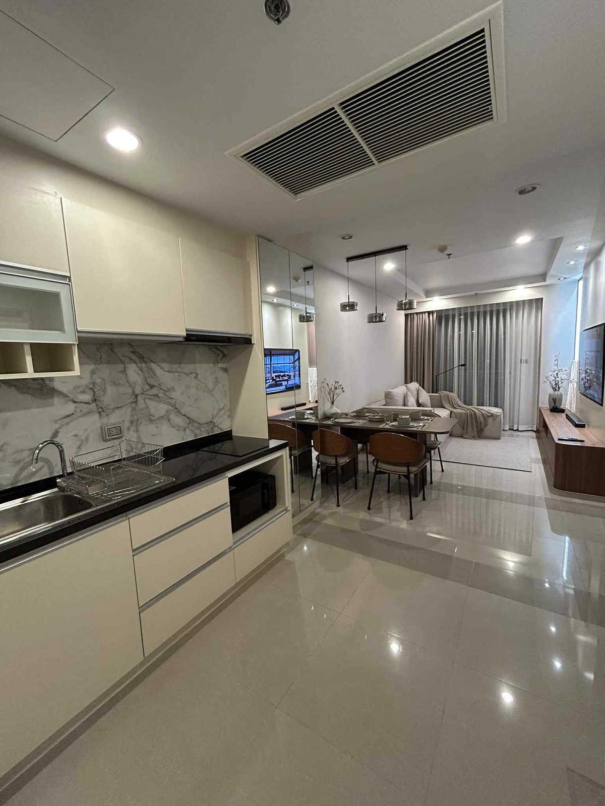 ให้เช่าคอนโดพระราม 9 เพชรบุรีตัดใหม่ RCA : 🔥(𝑹𝒆𝒏𝒕) 𝑺𝒖𝒑𝒂𝒍𝒂𝒊 𝑾𝒆𝒍𝒍𝒊𝒏𝒈𝒕𝒐𝒏 1 🔥 ศุภาลัย เวลลิงตัน 1 🔥