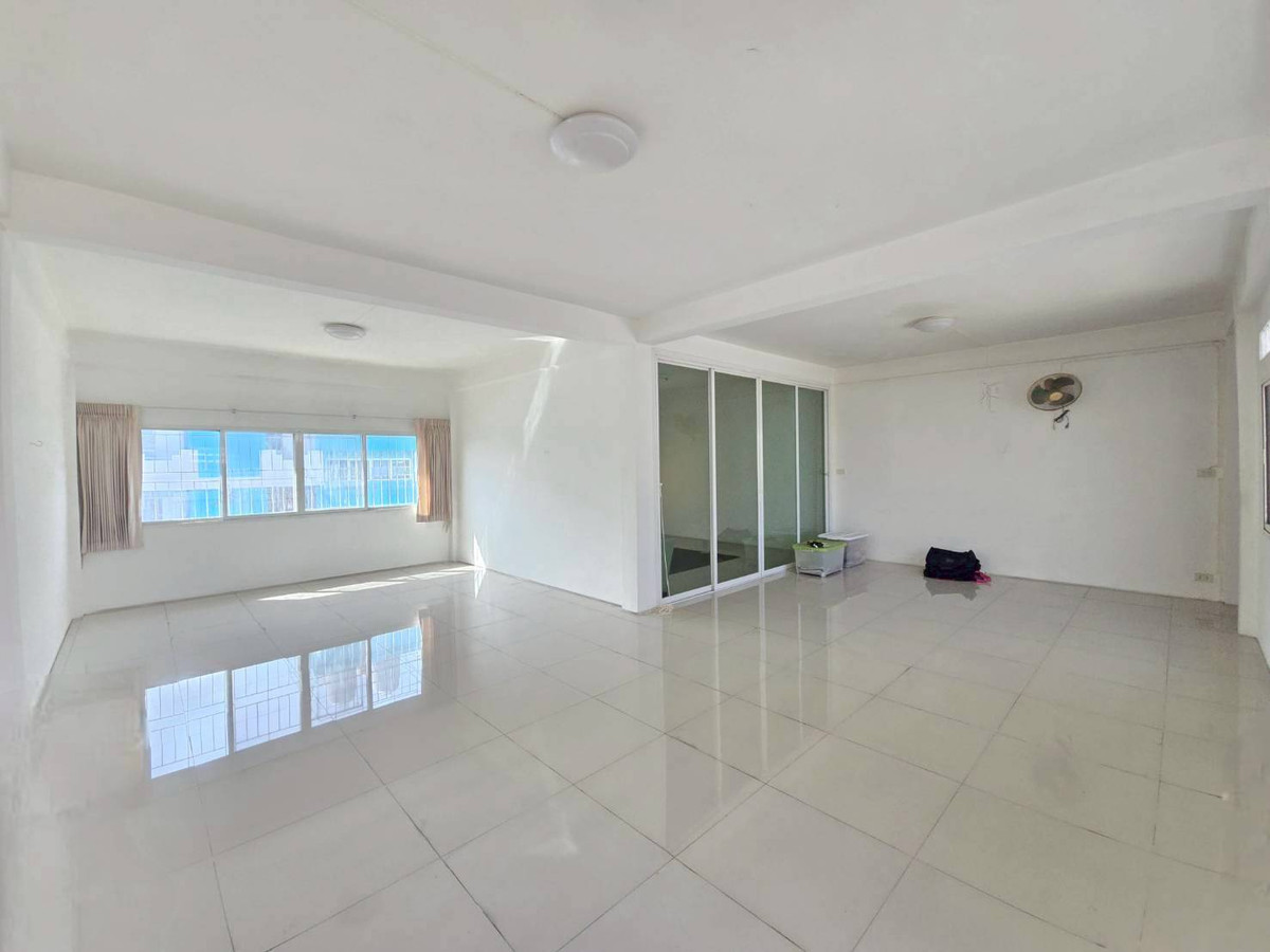 อาคารพาณิชย์สุขุมวิท อโศก ทองหล่อ : ขาย/ให้เช่าอาคารพาณิชย์ 2คูหา ทำเลสวยเข้าออกหลายทาง เอกมัย สุขุมวิท71 เหมาะทำโฮสเทล (N.1912)