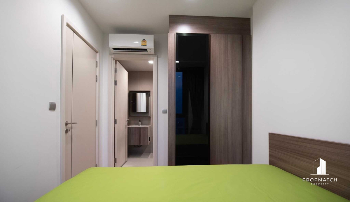 For SaleCondoSapankwai,Jatujak : Cheapest!!! The Line Phahol - Pradipat, selling for only 3.7m, size 27 sqm. If interested, you can make an appointment to view at 064-6696546 Minnie, this number can contact Line.