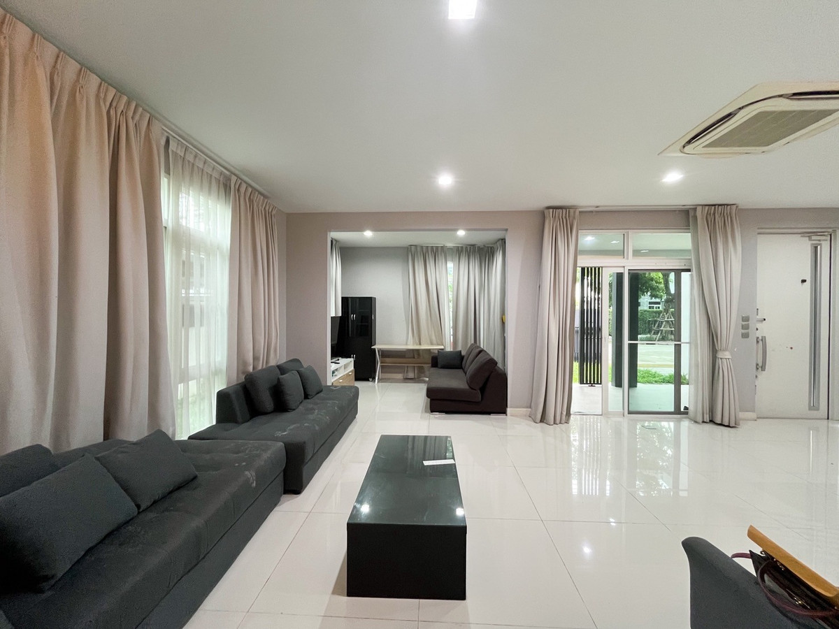 ให้เช่าบ้านบางนา แบริ่ง ลาซาล : ให้เช่า มัณฑนา 2 บางนา กม.7 ใกล้เมกาบางนา เฟอร์ฯ ครบ หลังใหญ่ น่าอยู่มาก