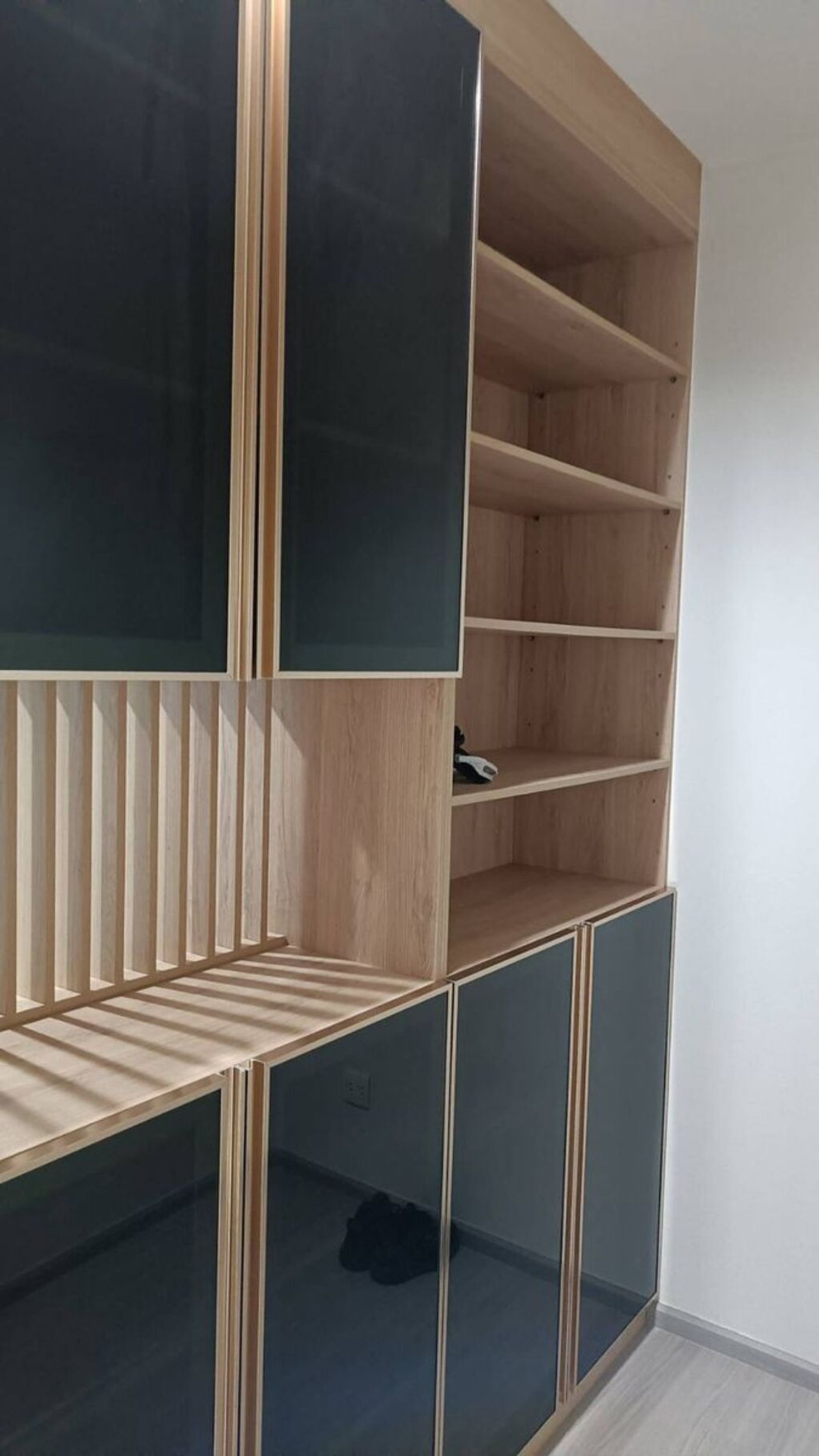 ให้เช่าคอนโดท่าพระ ตลาดพลู วุฒากาศ : ให้ เช่า ไลฟ์ สาธร เซียร่า(วิวสระ) 99/185