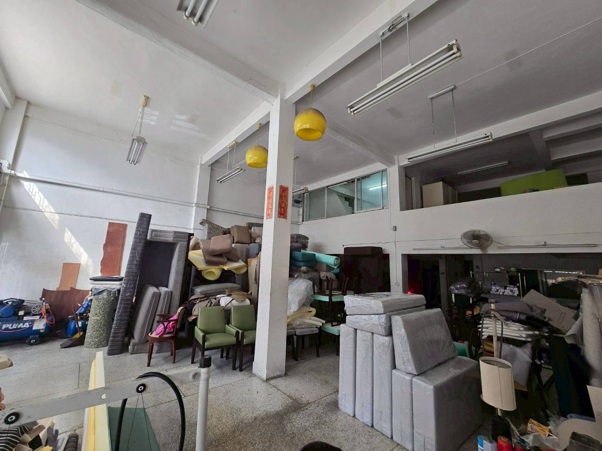 อาคารพาณิชย์สุขุมวิท อโศก ทองหล่อ : ขาย/ให้เช่าอาคารพาณิชย์ 2คูหา ทำเลสวยเข้าออกหลายทาง เอกมัย สุขุมวิท71 เหมาะทำโฮสเทล (N.1912)