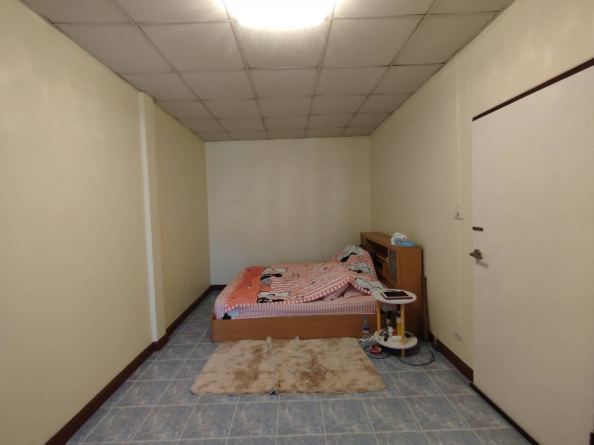 ขายทาวน์โฮมนนทบุรี บางใหญ่ บางบัวทอง : ขายทาวน์เฮ้าส์ หมู่บ้านเจ้าพระยา 9 18.7 ตรว.