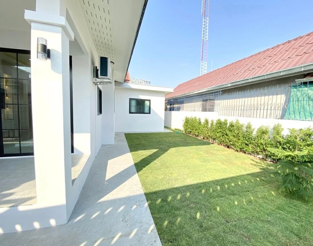 ขายบ้านพัทยา บางแสน ชลบุรี สัตหีบ : บ้านปัณณธร 3 / 3 ห้องนอน (ขาย), Baan Pannathon 3 / 3 Bedrooms (FOR SALE) BEWN021