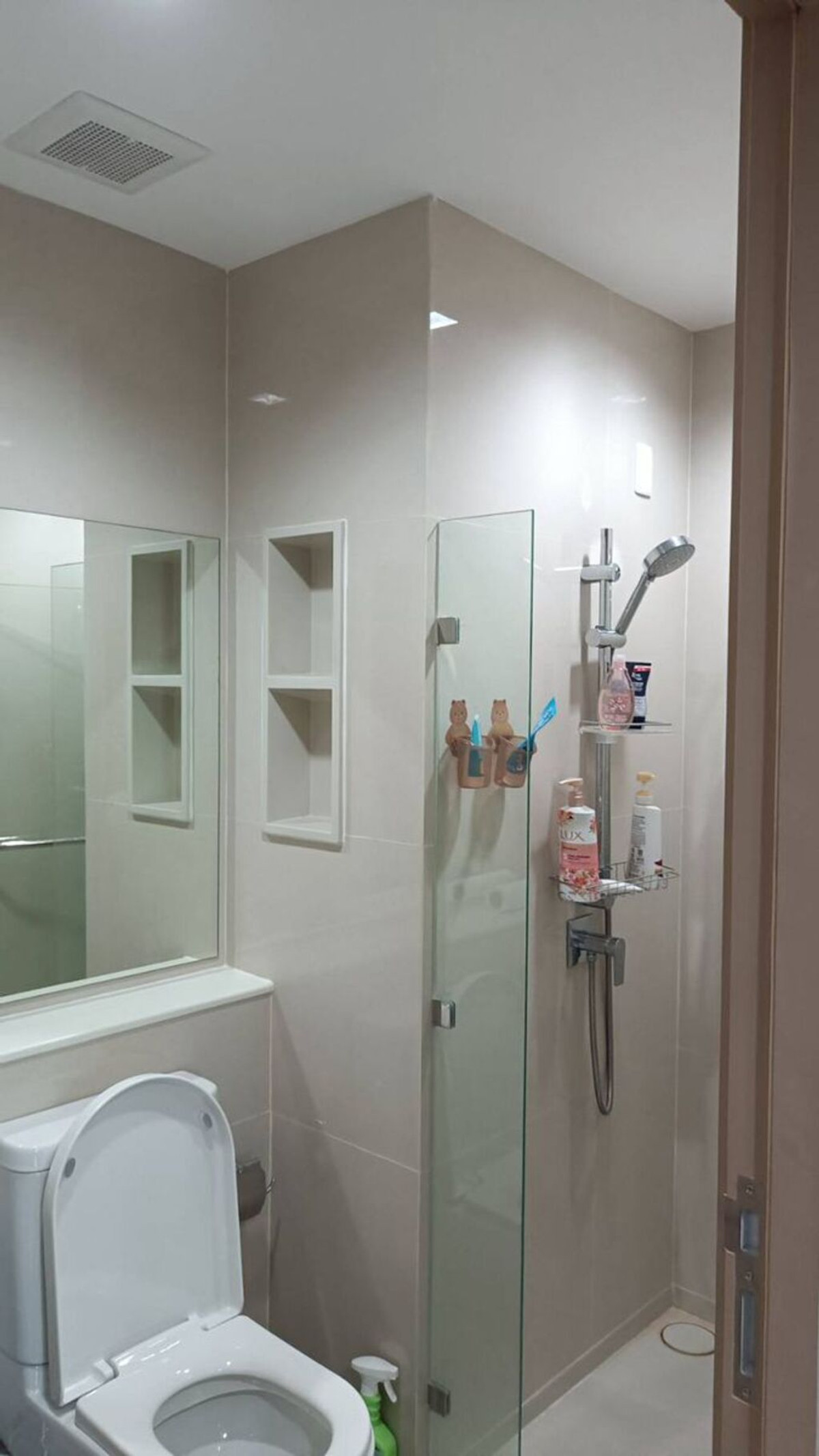 ให้เช่าคอนโดท่าพระ ตลาดพลู วุฒากาศ : ให้ เช่า ไลฟ์ สาธร เซียร่า(วิวสระ) 99/185