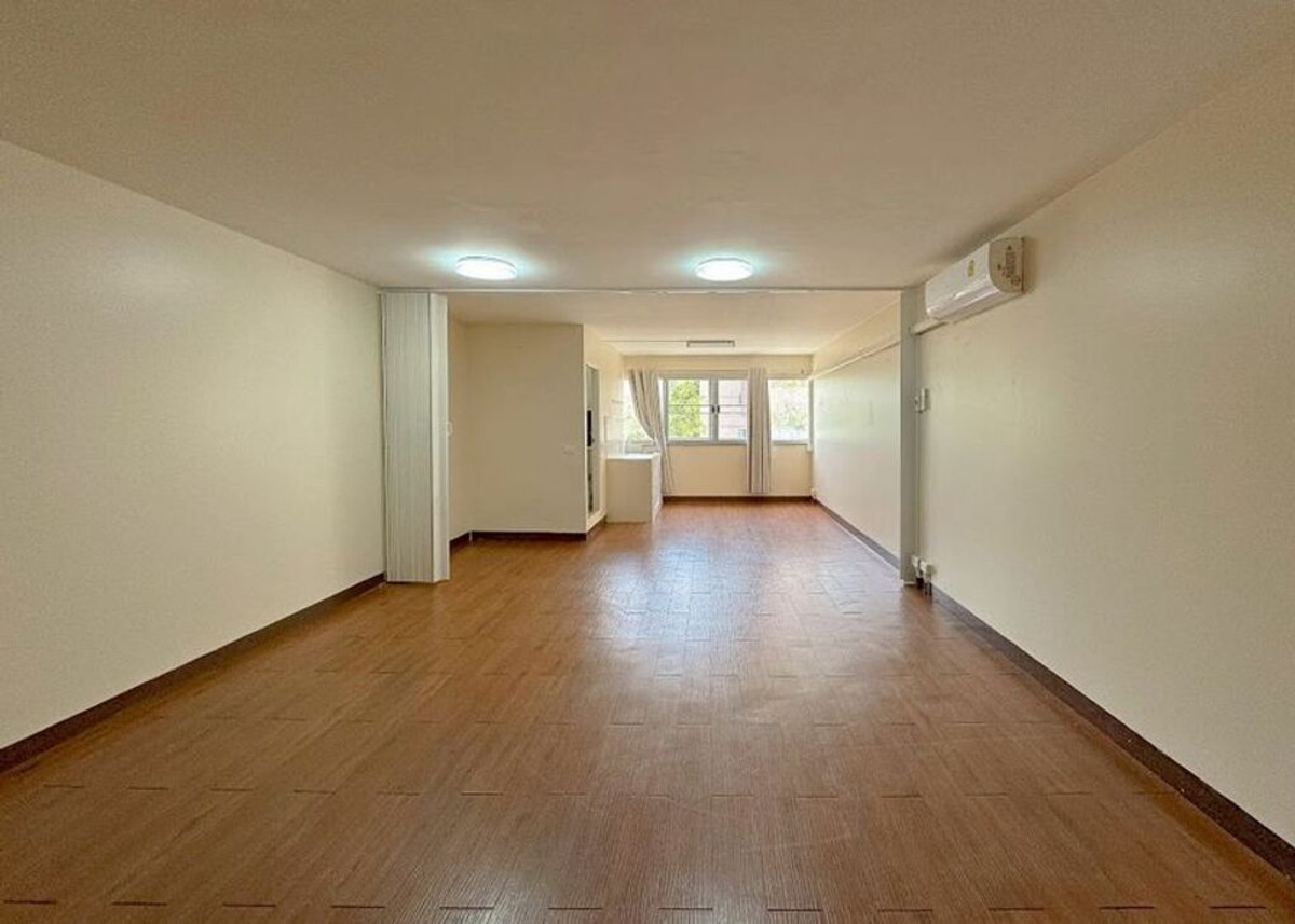 ขายคอนโดบางนา แบริ่ง ลาซาล : ขาย เลเวล คอนโดมิเนียมเลขที่ 178/29 (ทิศเหนือ)