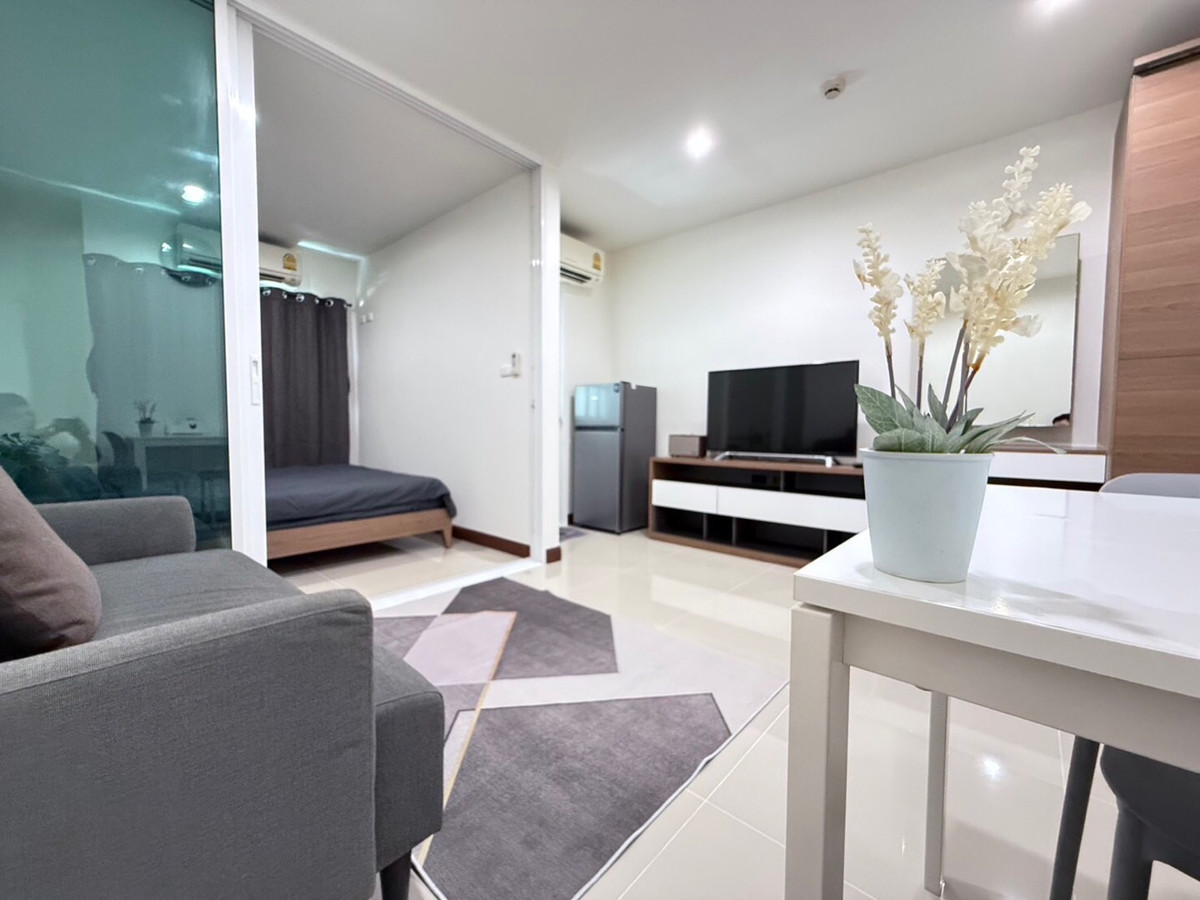 คอนโดรัตนาธิเบศร์ สนามบินน้ำ พระนั่งเกล้า : ‼️ให้เช่าคอนโดติดรถไฟฟ้า 3 สาย
✅️ คอนโด คันทรี่ วิลล์ รีสอร์ท
♟️ซอยรัตนาธิเบศร์8
🚈 ใกล้ Mrt ศูนย์ราชการนนทบุรี 300เมตร ใกล้ทางด่วน
ขนาดห้อง 30 ตร.ม. ชั้น 8
พร้อมเฟอร์นิเจอร์และเครื่องใช้ไฟฟ้าครบครัน