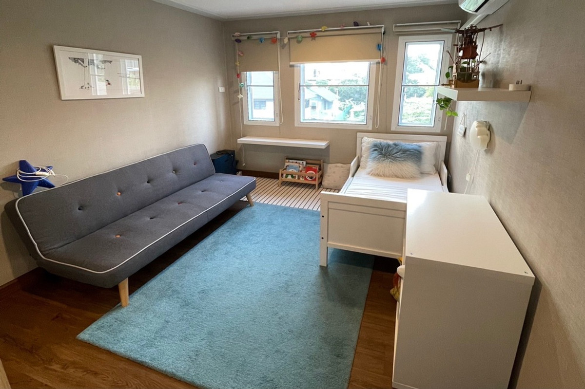 ขายทาวน์โฮมสุขุมวิท อโศก ทองหล่อ : 🔥 ขายพร้อมผู้เช่า ทาวน์เฮ้าส์!! 4 ชั้น, หายาก!! 🔥 Code C20231000066..........Villa 49 Housing, 4 ห้องนอน, 4 ห้องน้ำ 1 ห้องแม่บ้าน, แต่งครบ, ราคาพิเศษ!!📣📣