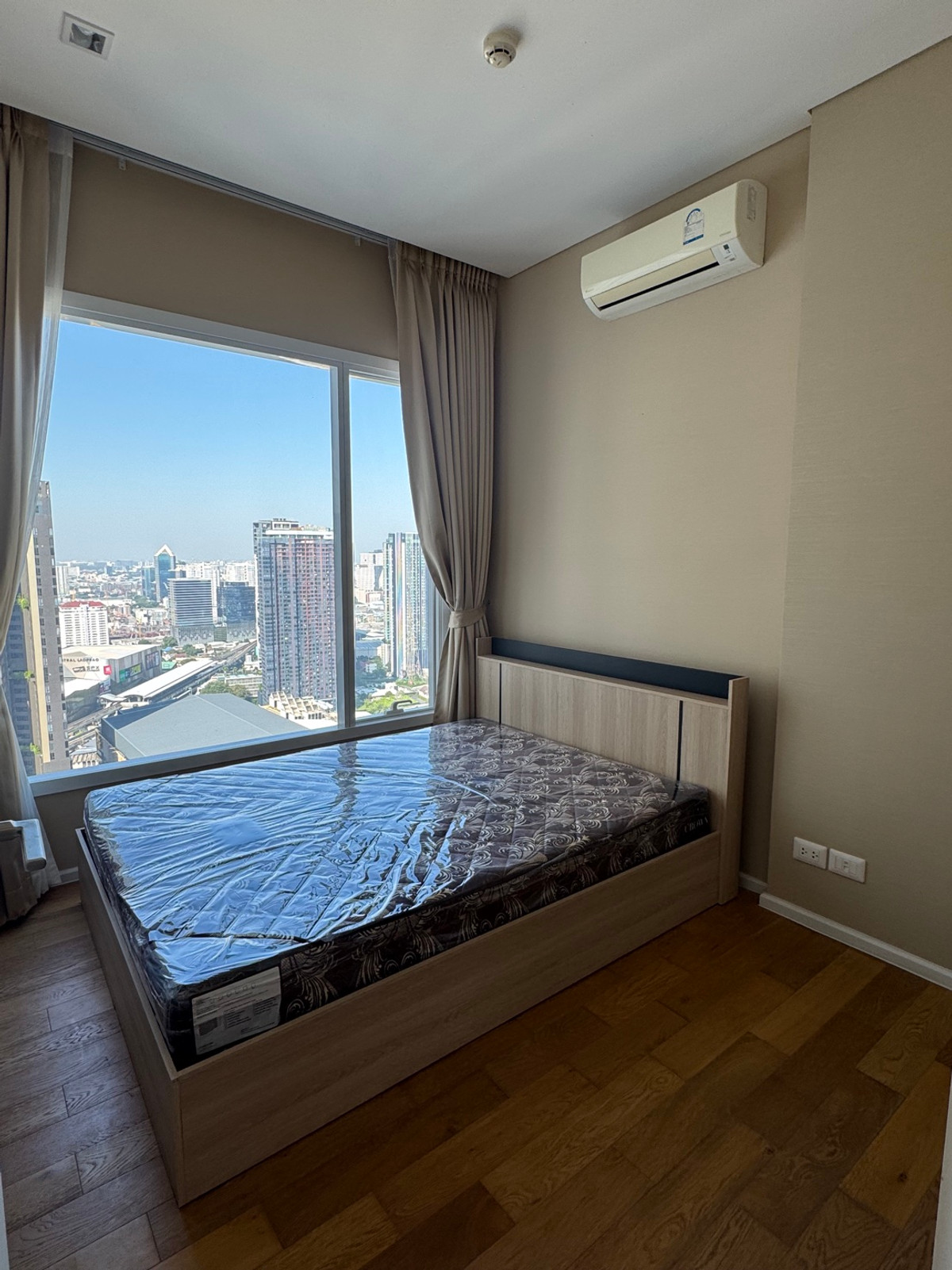 For RentCondoLadprao, Central Ladprao : For rent ✨ The Saint Residences ✨ Fully furnished and equipped, near BTS Ha Yaek Lat Phrao