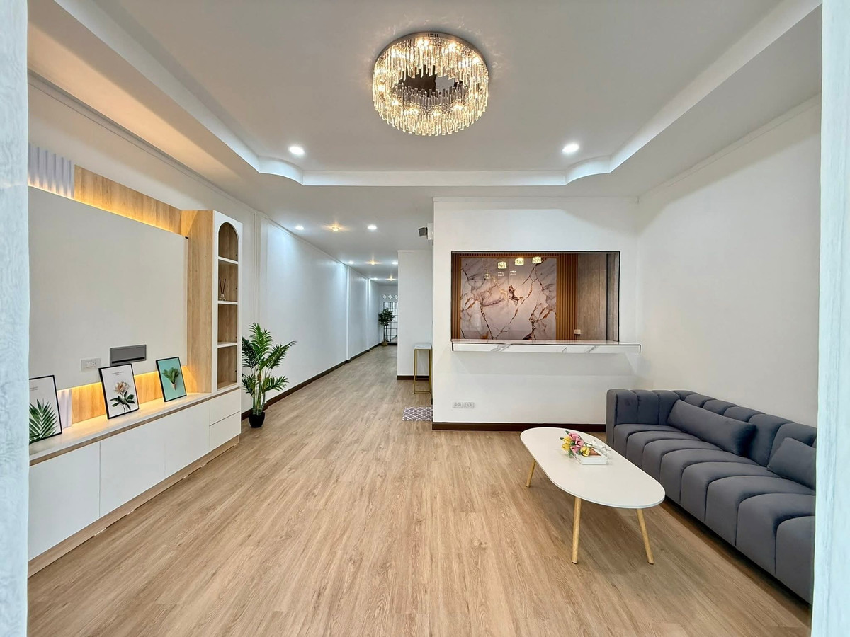 ขายทาวน์โฮมพัทยา บางแสน ชลบุรี สัตหีบ : ทาวน์เฮ้าส์ หนองใหญ่ 1 / 2 ห้องนอน (ขาย), Townhouse Nong Yai 1 / 2 Bedrooms (FOR SALE) BEWN017