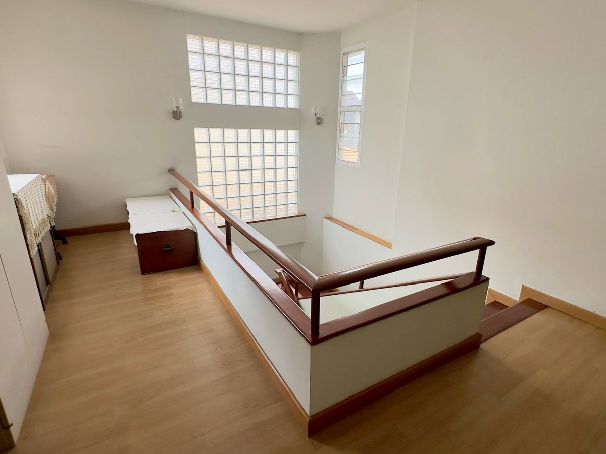 ขายบ้านแจ้งวัฒนะ เมืองทอง : บ้านเดี่ยว 2 ชั้น โครงการแกรนด์คาแนล ประชาชื่น , นนทบุรี เนื้อที่ 73.5 ตรว. 370 ตรม. หลังมุม  เฟอร์พร้อม Move in