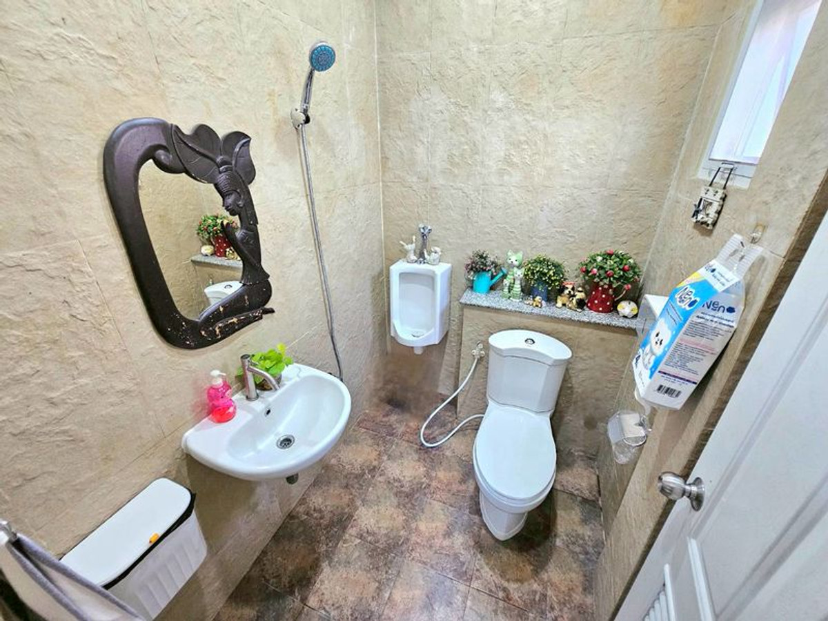 For SaleHousePathum Thani,Rangsit, Thammasat : Single house for sale, 90 sq m, Charlotteville Village. (Charlotte's Ville) Soi Hathairat 74 - Sai Mai, beautiful garden, ready to move in. Bueng Kham Proi Subdistrict, Lam Luk Ka District, Pathum Thani