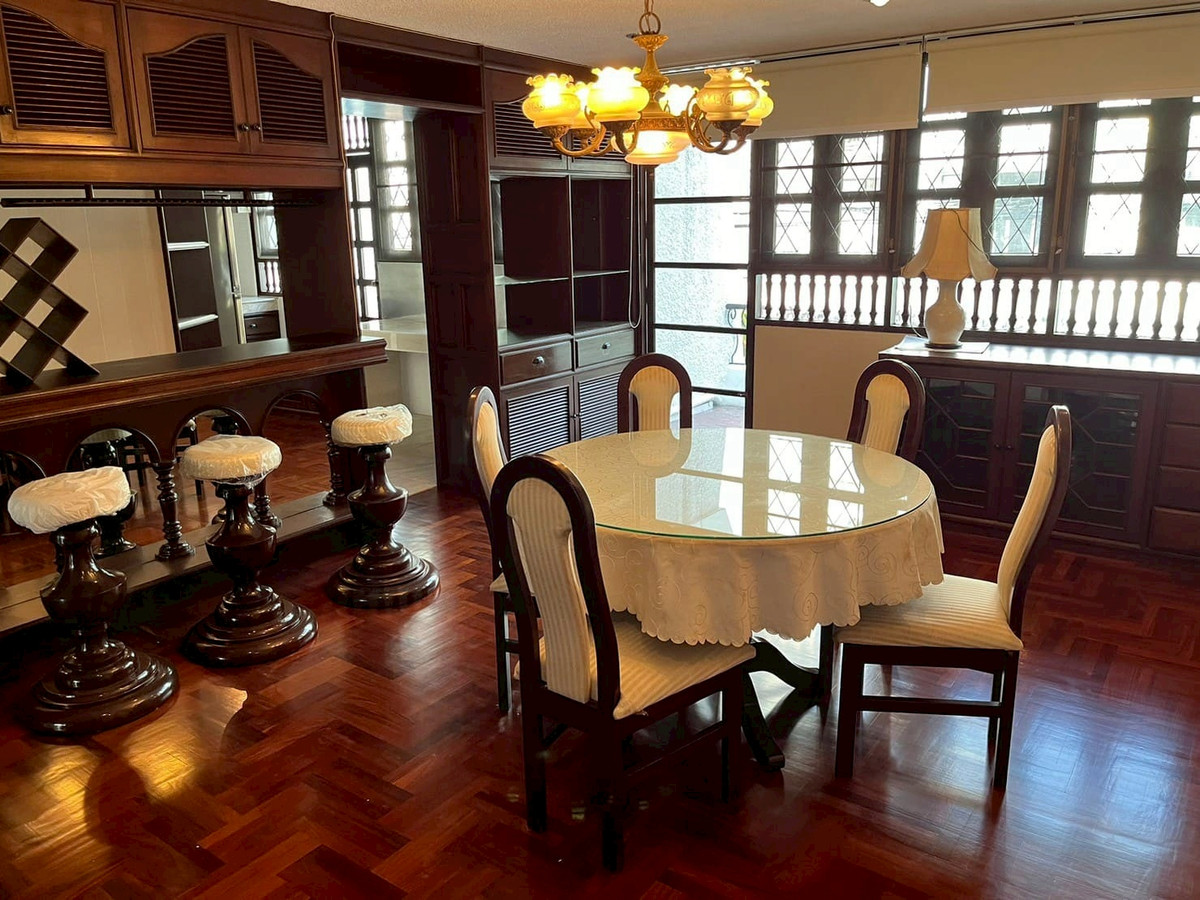 ให้เช่าบ้านสาทร นราธิวาส : LTH13748 – House for Rent | Sathorn Area | 400 sqm | 5 Beds 5 Baths | Near MRT Sathorn | 89K/Month | บ้านให้เช่า สาทร