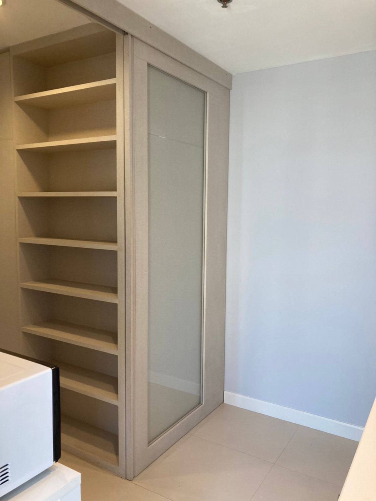 ให้เช่าคอนโดราชเทวี พญาไท : ปล่อยเช่า  ปทุมวัน รีสอร์ท   ห้องรีโนเวทใหม่ทั้งห้อง