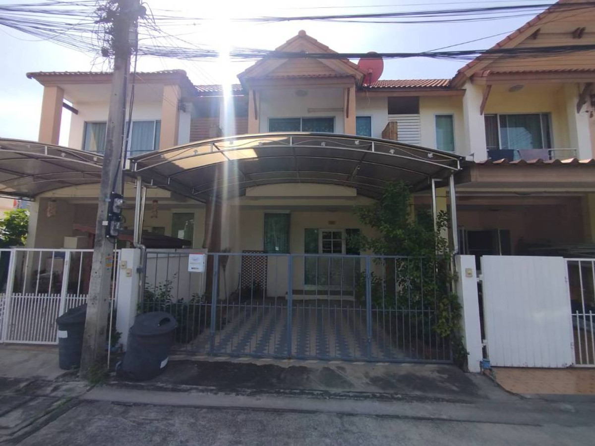 ขายทาวน์โฮมนนทบุรี บางใหญ่ บางบัวทอง : ขายทาวน์เฮ้าส์ หมู่บ้านไพร์มเพลส1 ซอยจันทร์ทองเอี่ยม บางบัวทอง 