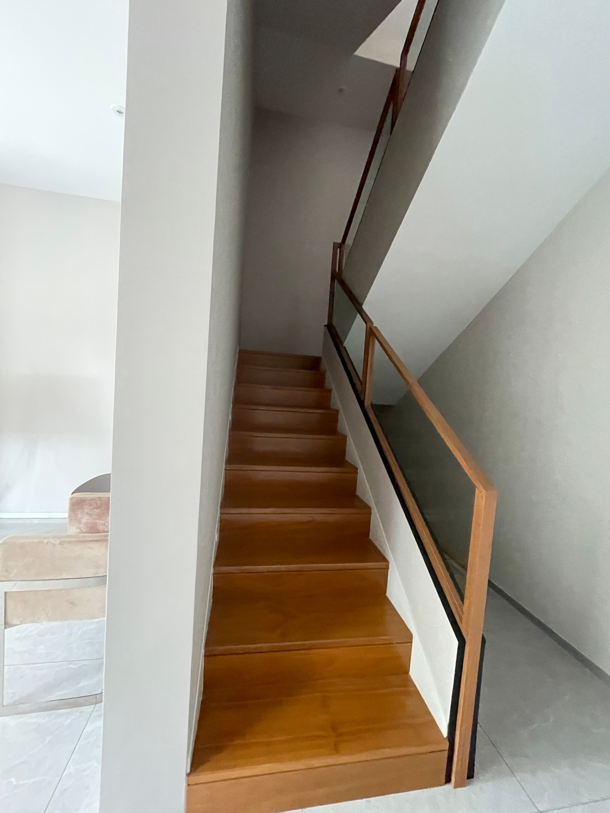 ขายบ้านพัฒนาการ ศรีนครินทร์ : ขายบ้านเดี่ยวหรู 4 ชั้น ZENITH 5 RESIDENCES ศรีนครินทร์ หลัง Paradise Park พื้นที่ใช้สอย 531 ตร.ม. ใกล้รถไฟฟ้าสายสีเหลือง