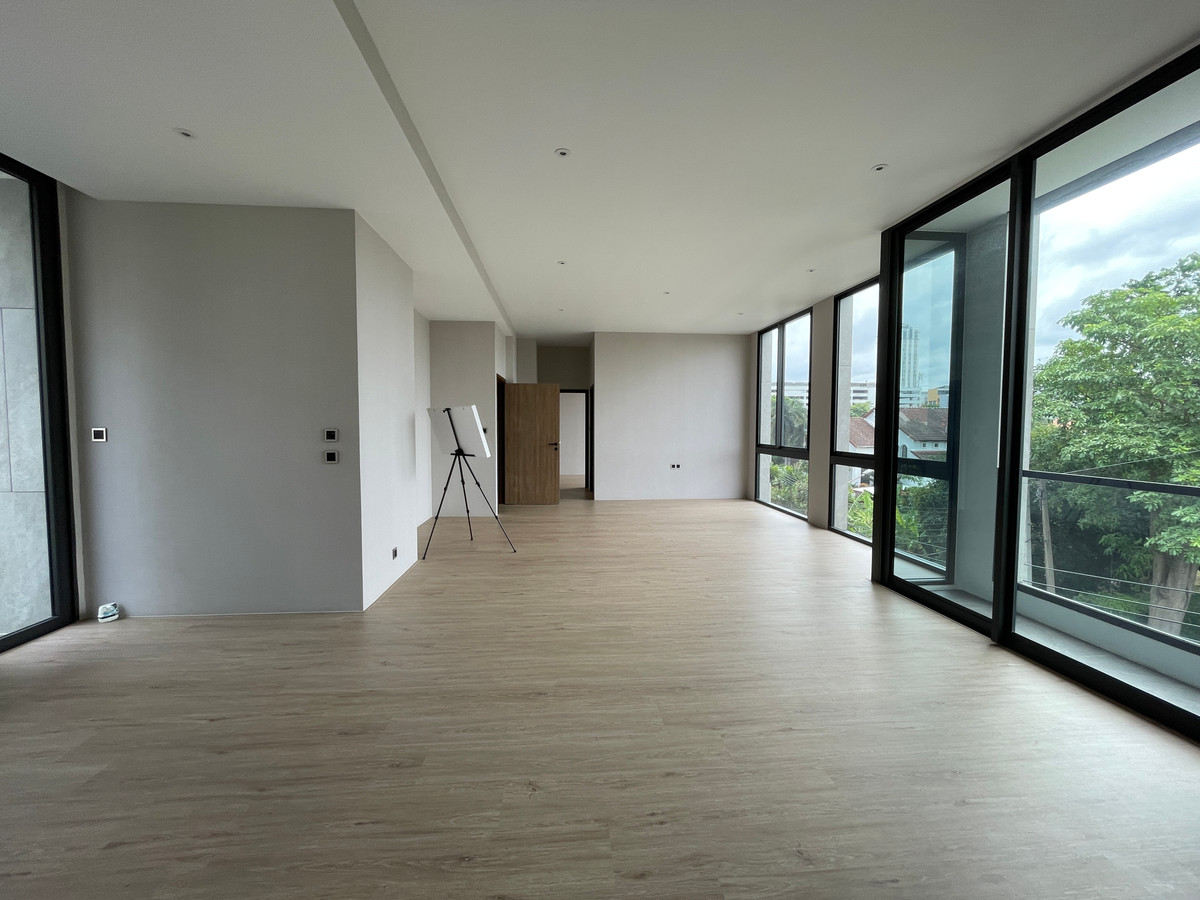 ขายบ้านพัฒนาการ ศรีนครินทร์ : ขายบ้านเดี่ยวหรู 4 ชั้น ZENITH 5 RESIDENCES ศรีนครินทร์ หลัง Paradise Park พื้นที่ใช้สอย 531 ตร.ม. ใกล้รถไฟฟ้าสายสีเหลือง