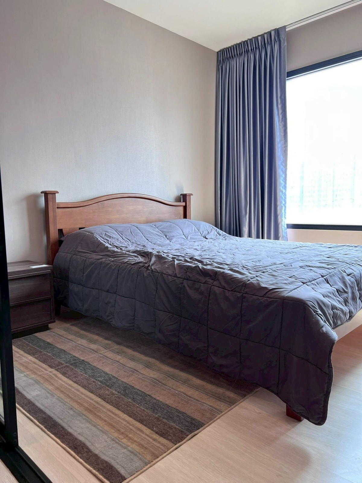 For RentCondoRama9, Petchburi, RCA : Life Asoke, the most popular condo next to MRT Phetchaburi - fully furnished, ready to move in with your bags!