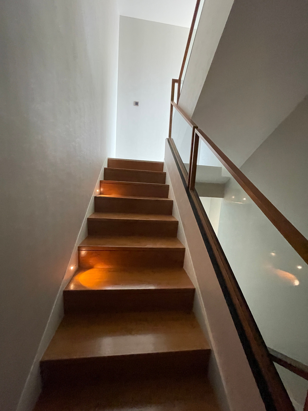 ขายบ้านพัฒนาการ ศรีนครินทร์ : ขายบ้านเดี่ยวหรู 4 ชั้น ZENITH 5 RESIDENCES ศรีนครินทร์ หลัง Paradise Park พื้นที่ใช้สอย 531 ตร.ม. ใกล้รถไฟฟ้าสายสีเหลือง