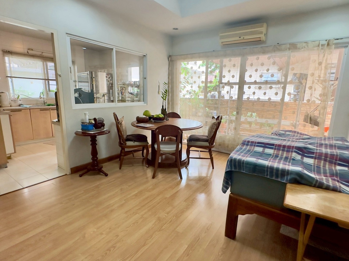 ขายบ้านแจ้งวัฒนะ เมืองทอง : บ้านเดี่ยว 2 ชั้น โครงการแกรนด์คาแนล ประชาชื่น , นนทบุรี เนื้อที่ 73.5 ตรว. 370 ตรม. หลังมุม  เฟอร์พร้อม Move in