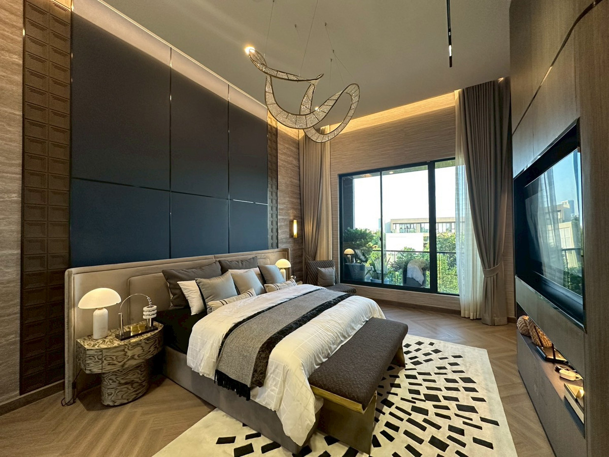 For SaleHousePattanakan, Srinakarin : For sale luxury house in Pattanakarn✨4 bedroom 421 sq.m fully furnished with show unit 42.5 mb negotiable Tel 0863692224