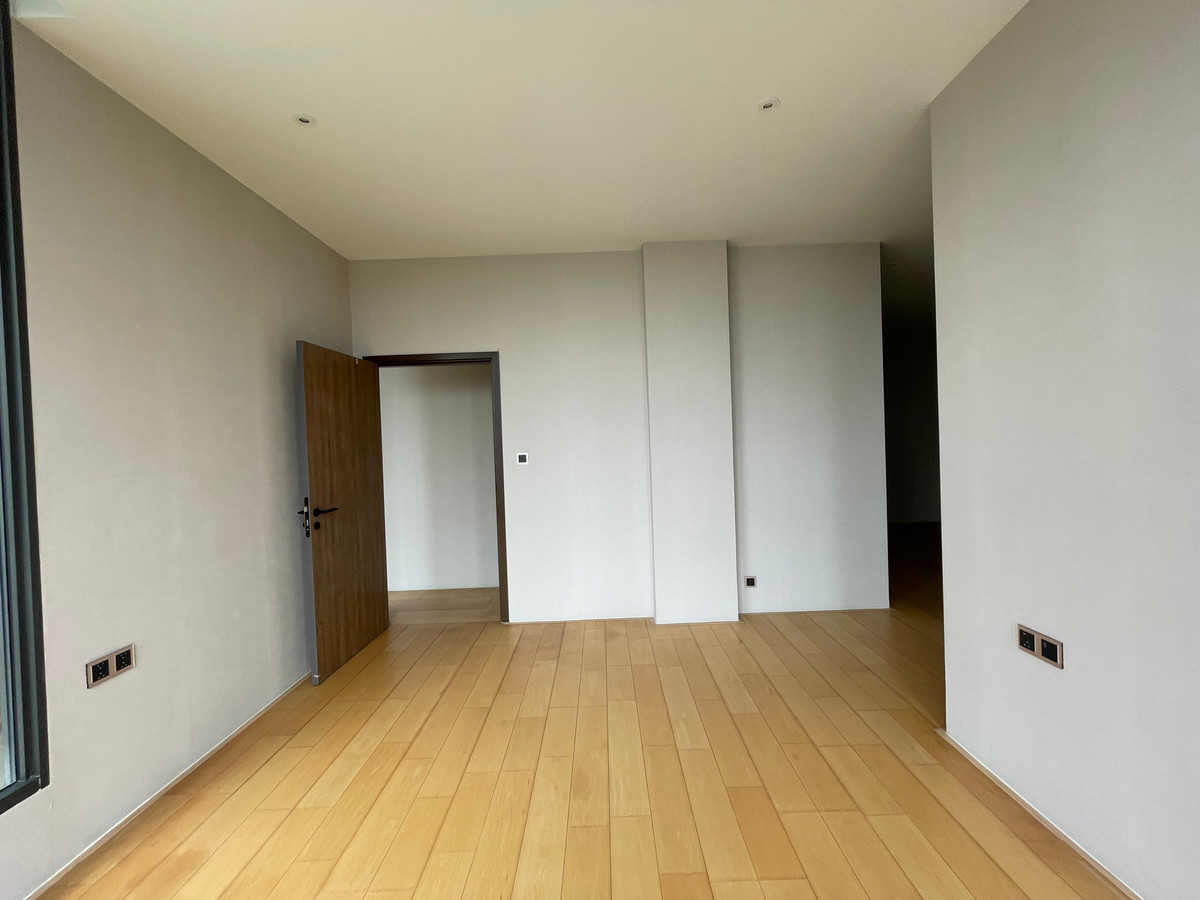 ขายบ้านพัฒนาการ ศรีนครินทร์ : ขายบ้านเดี่ยวหรู 4 ชั้น ZENITH 5 RESIDENCES ศรีนครินทร์ หลัง Paradise Park พื้นที่ใช้สอย 531 ตร.ม. ใกล้รถไฟฟ้าสายสีเหลือง